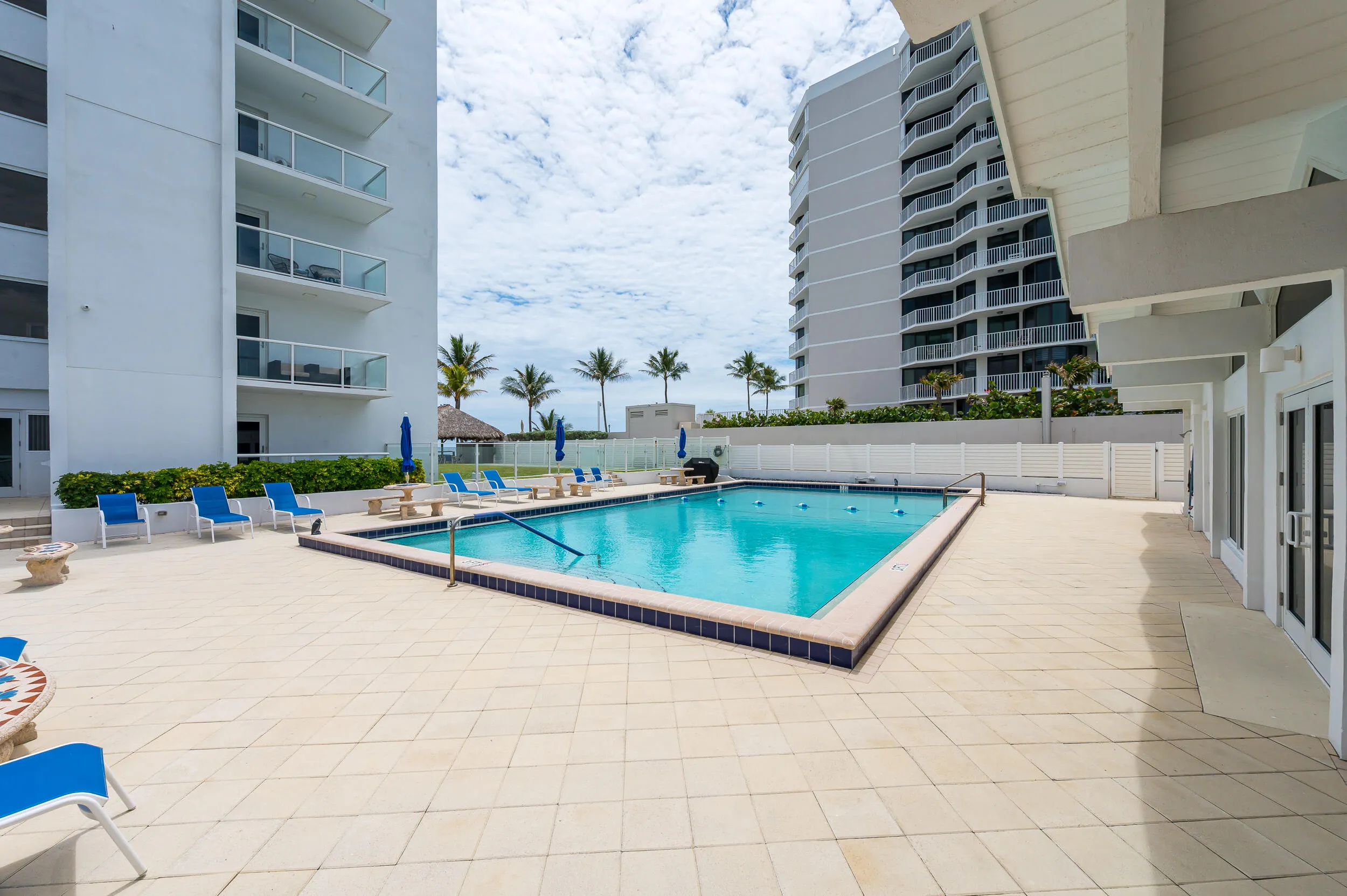 2909 S Ocean Boulevard #6a