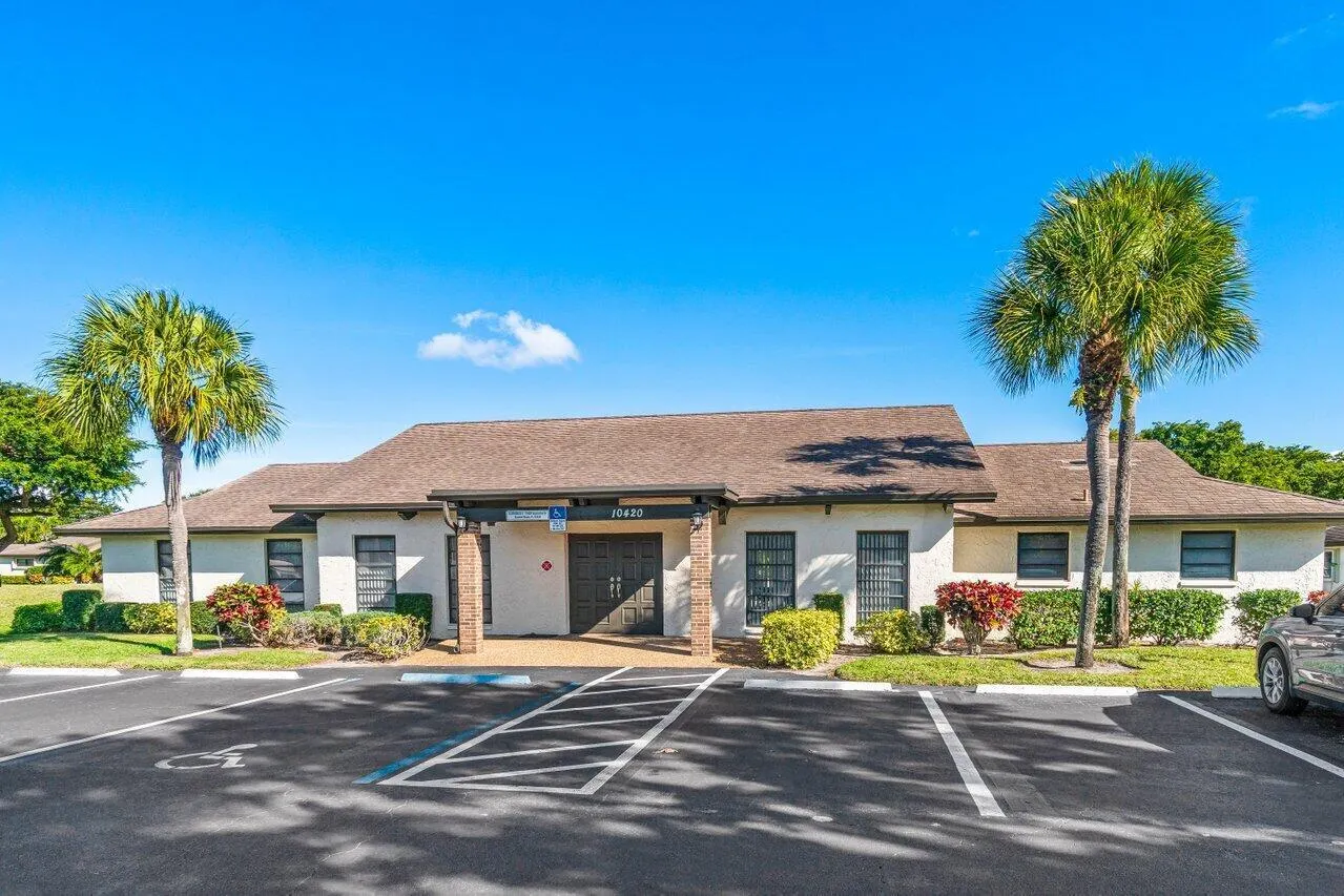 4862 Equestrian Road