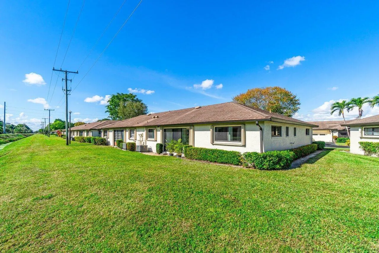 4862 Equestrian Road