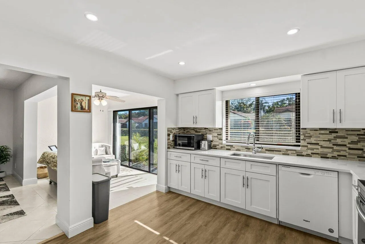 4862 Equestrian Road