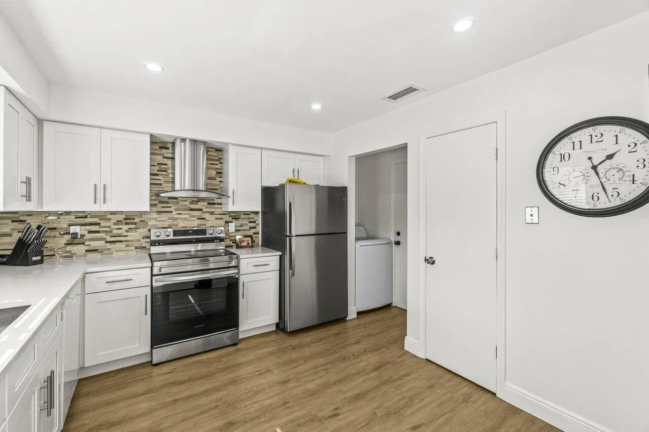 4862 Equestrian Road