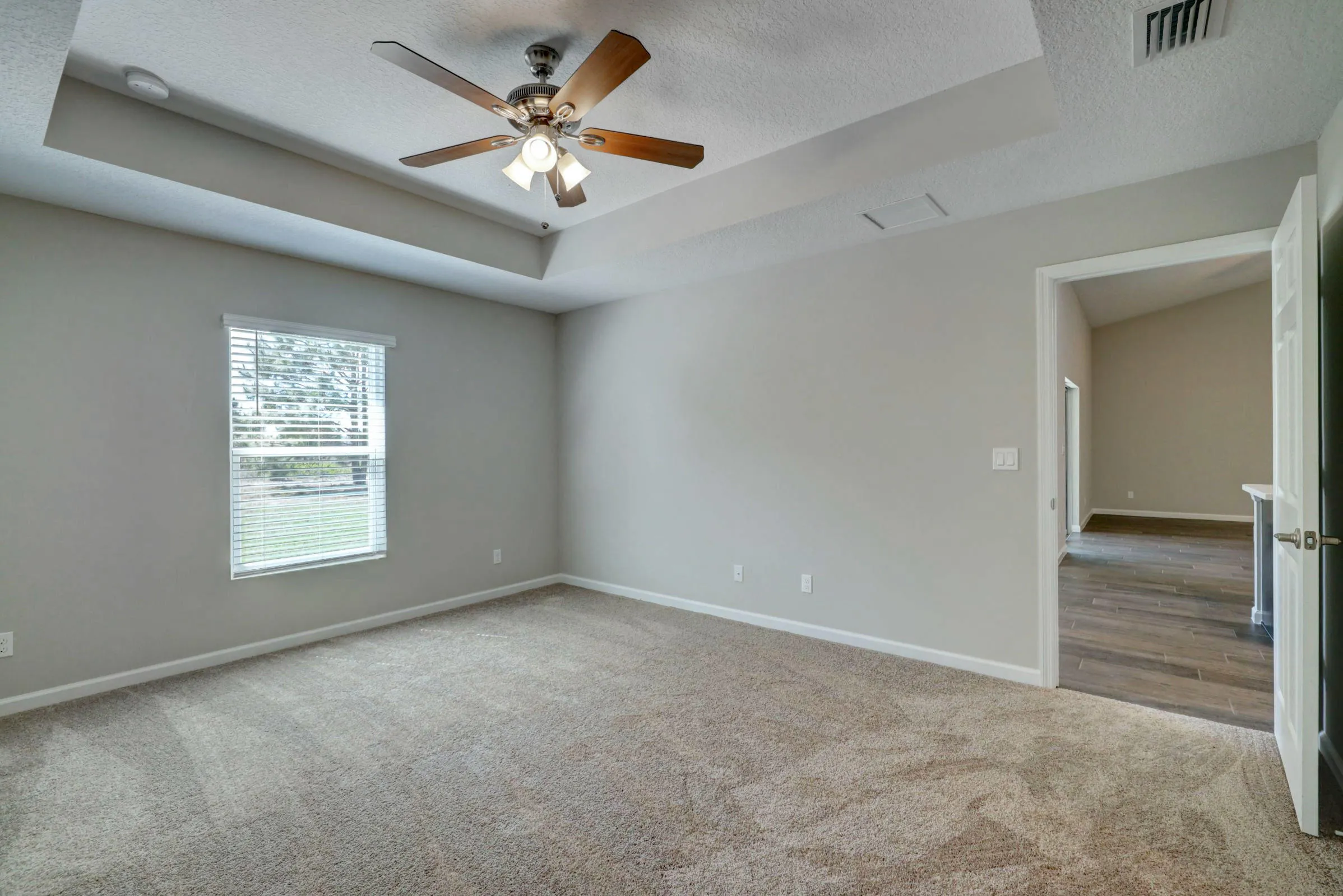 588 SW S Quick Circle
