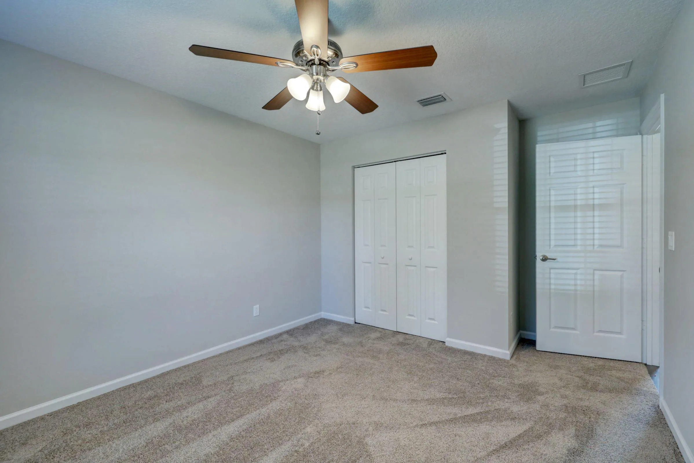 588 SW S Quick Circle