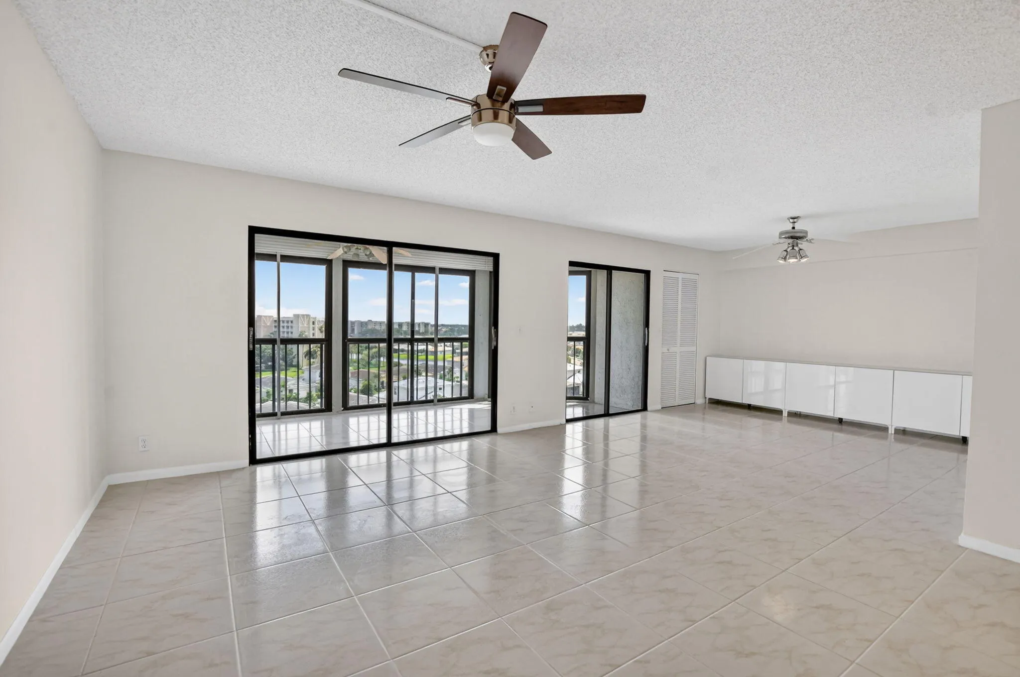 7370 S ORIOLE Boulevard #802