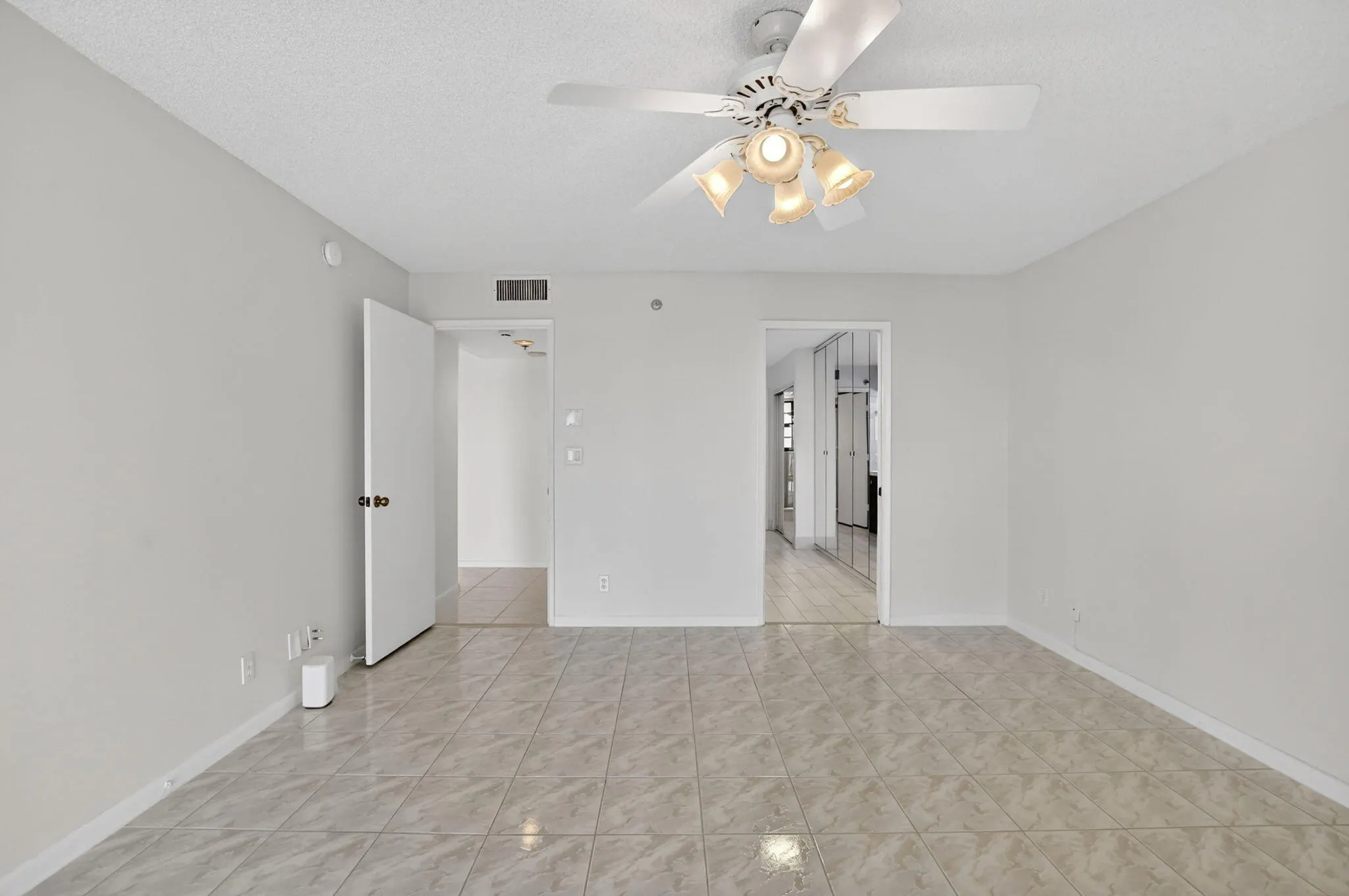 7370 S ORIOLE Boulevard #802