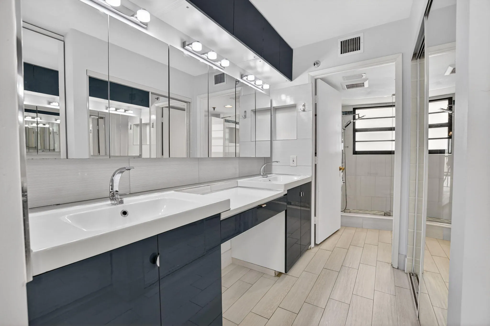 7370 S ORIOLE Boulevard #802