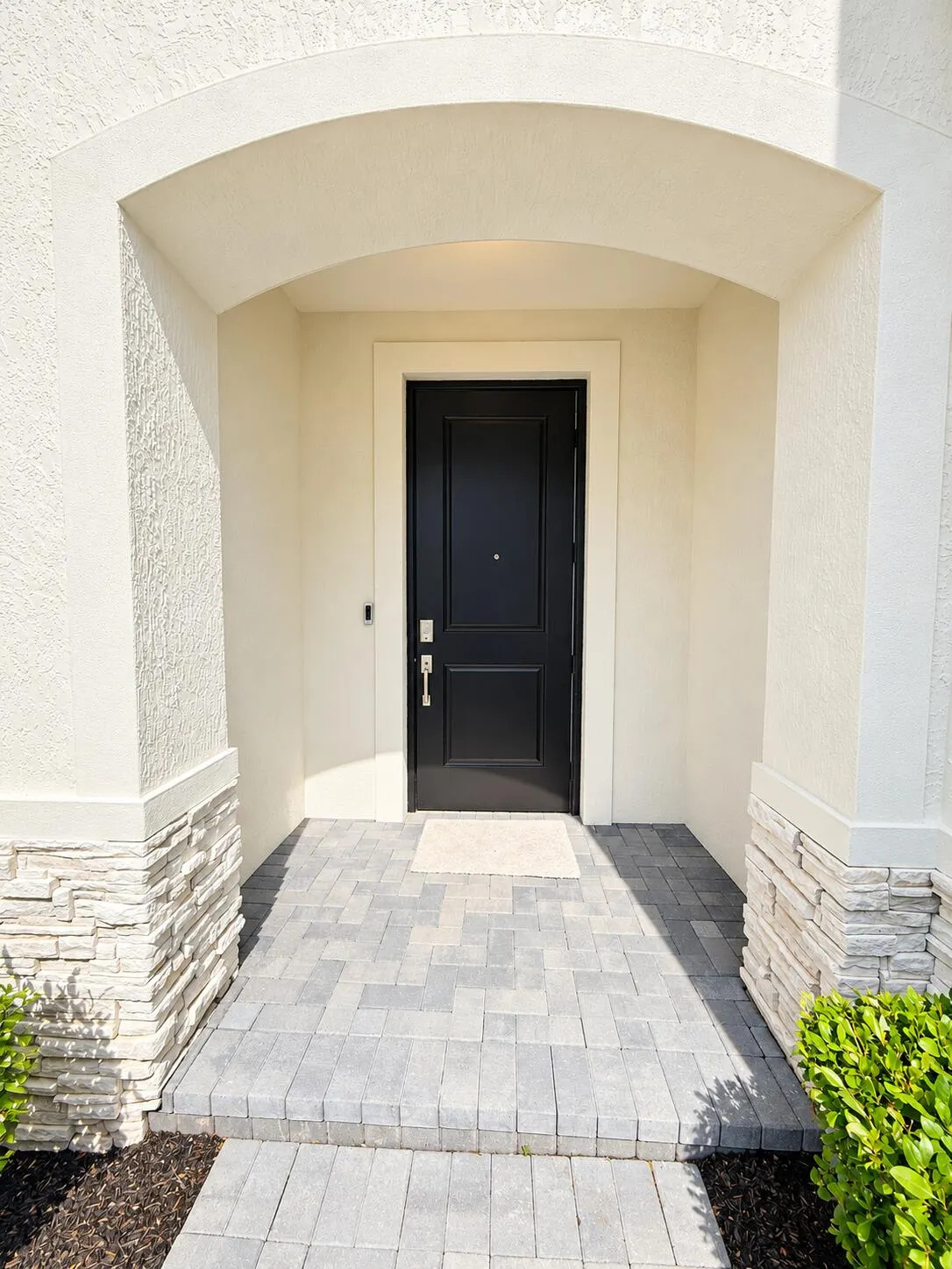 4168 Lagoon Shore Drive