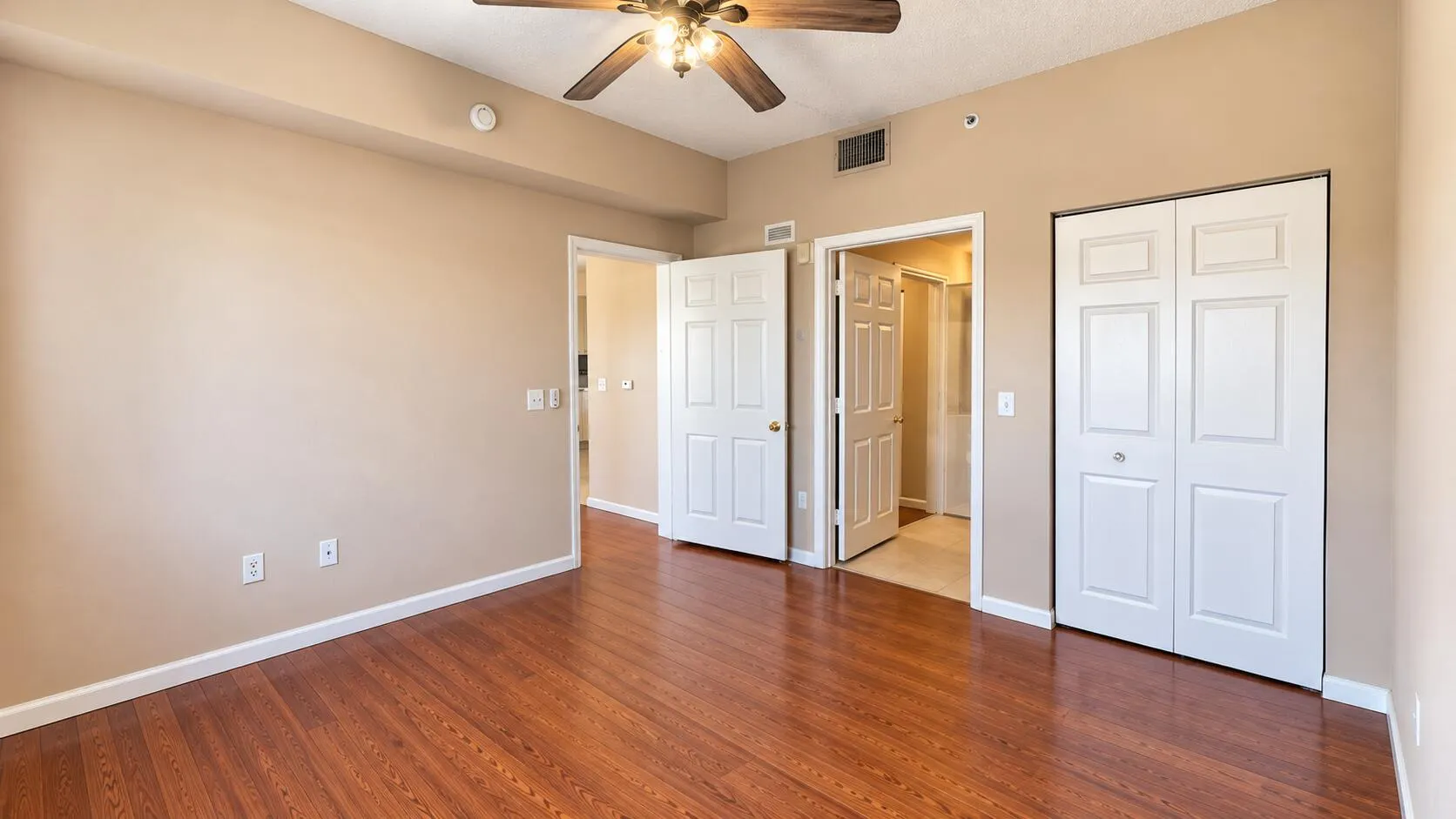 533 NE 3RD Avenue #548