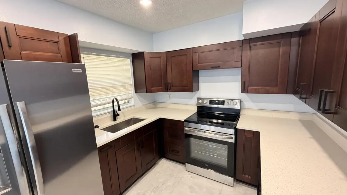 928 Fra-Mar Place #UNIT A