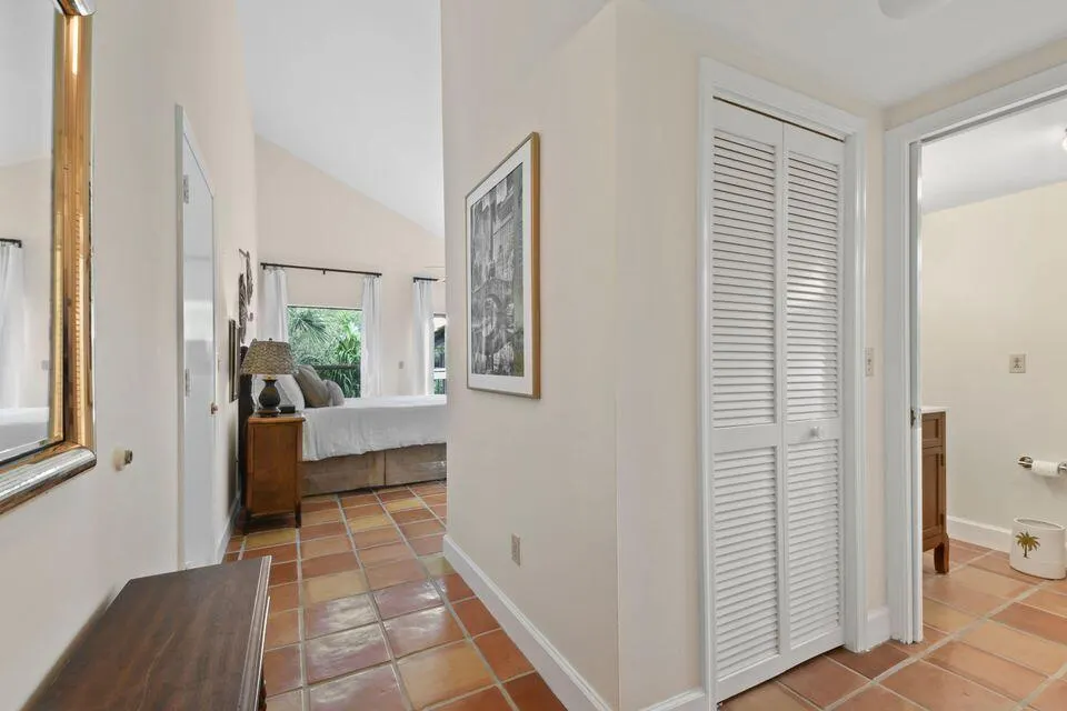 11863 Wimbledon Circle #507
