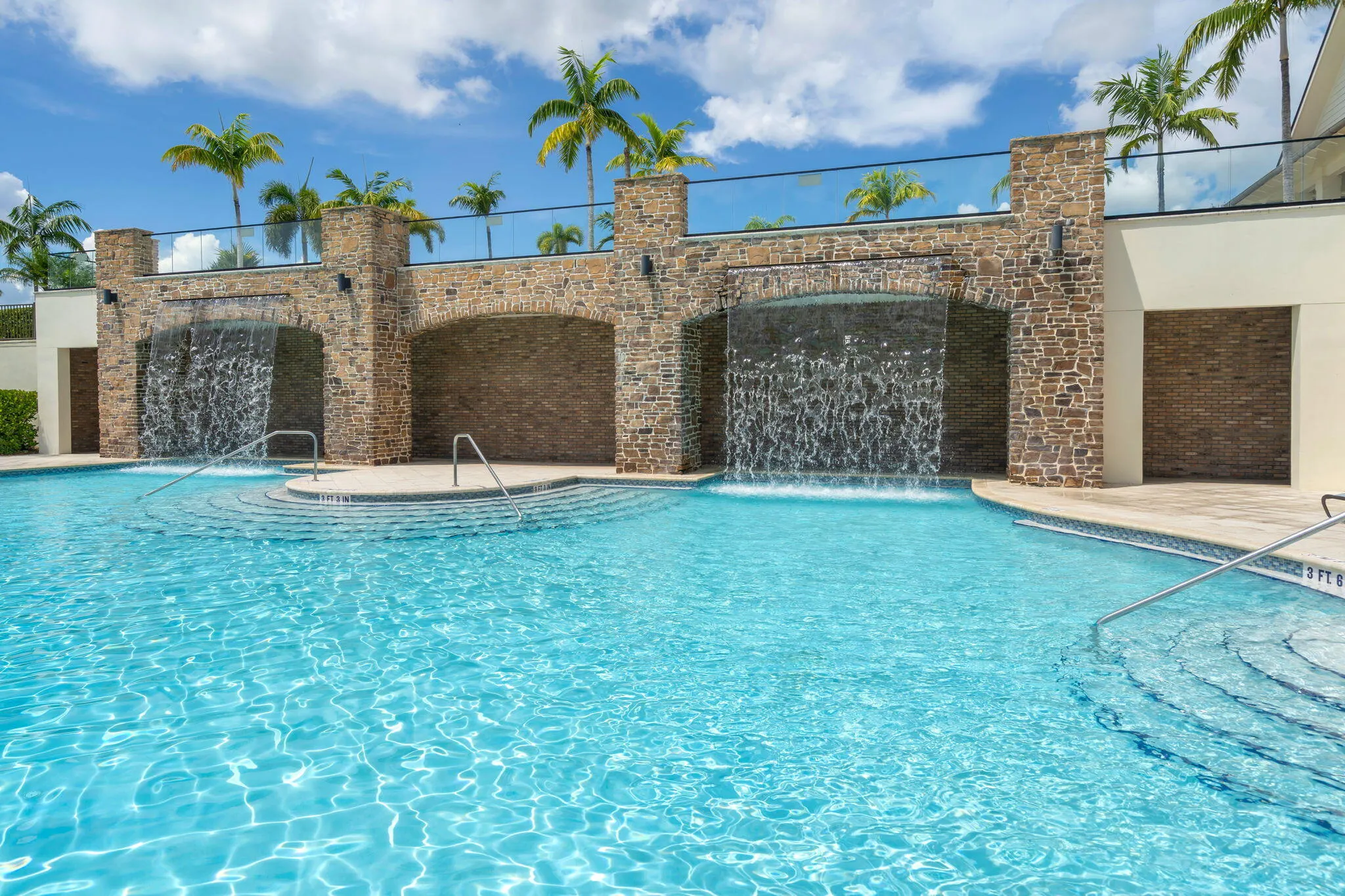 1243 TANGLED ORCHARD Trace