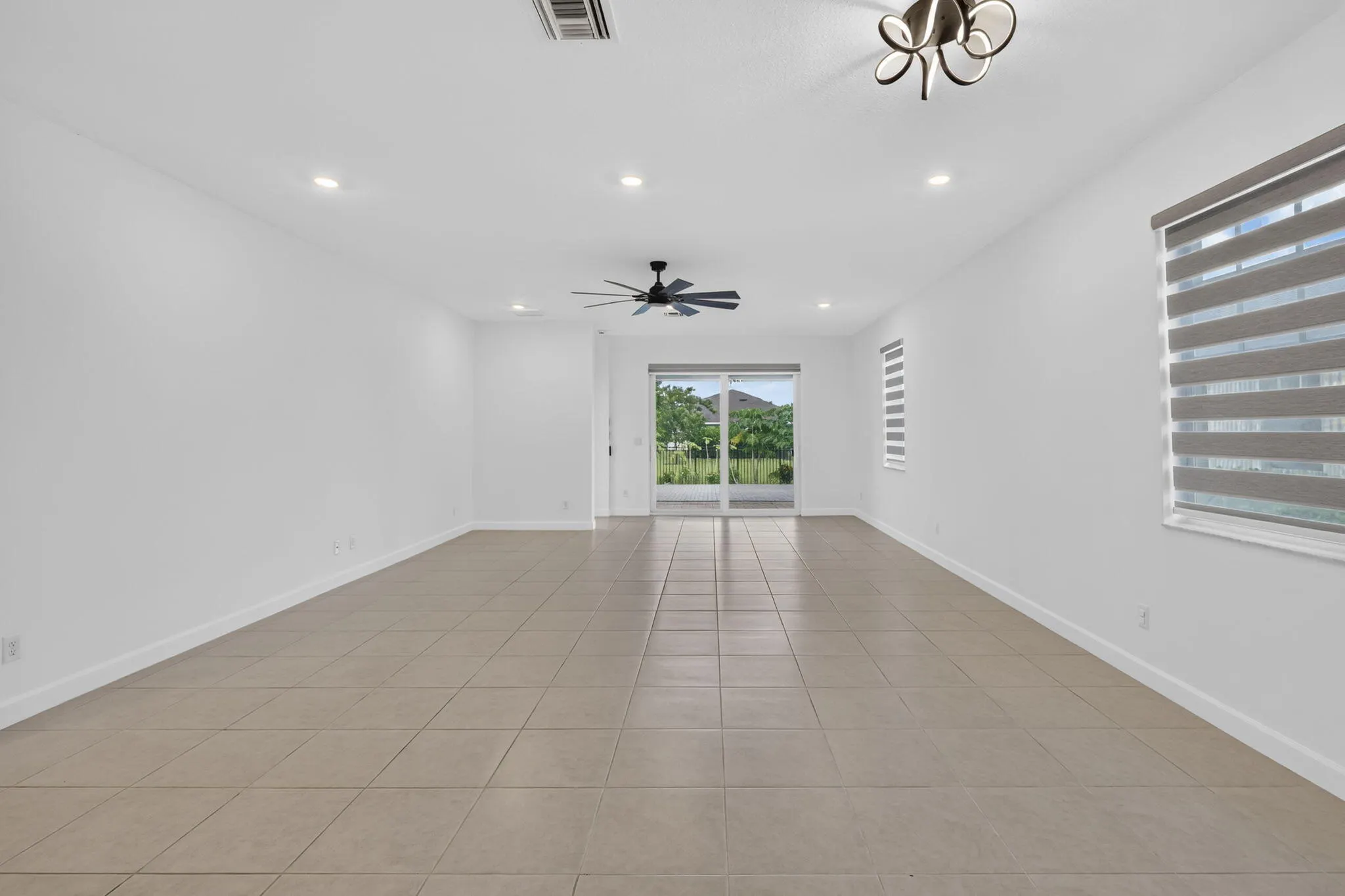 1243 TANGLED ORCHARD Trace