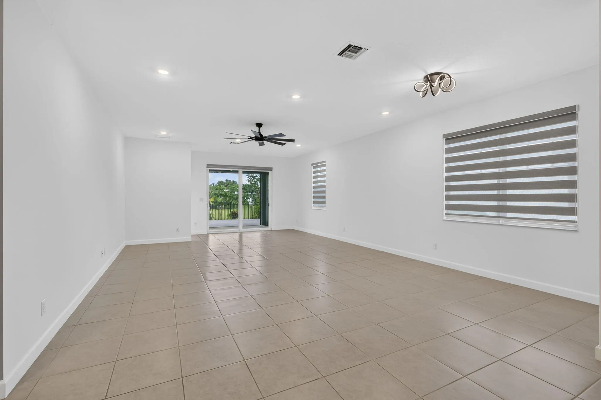 1243 TANGLED ORCHARD Trace