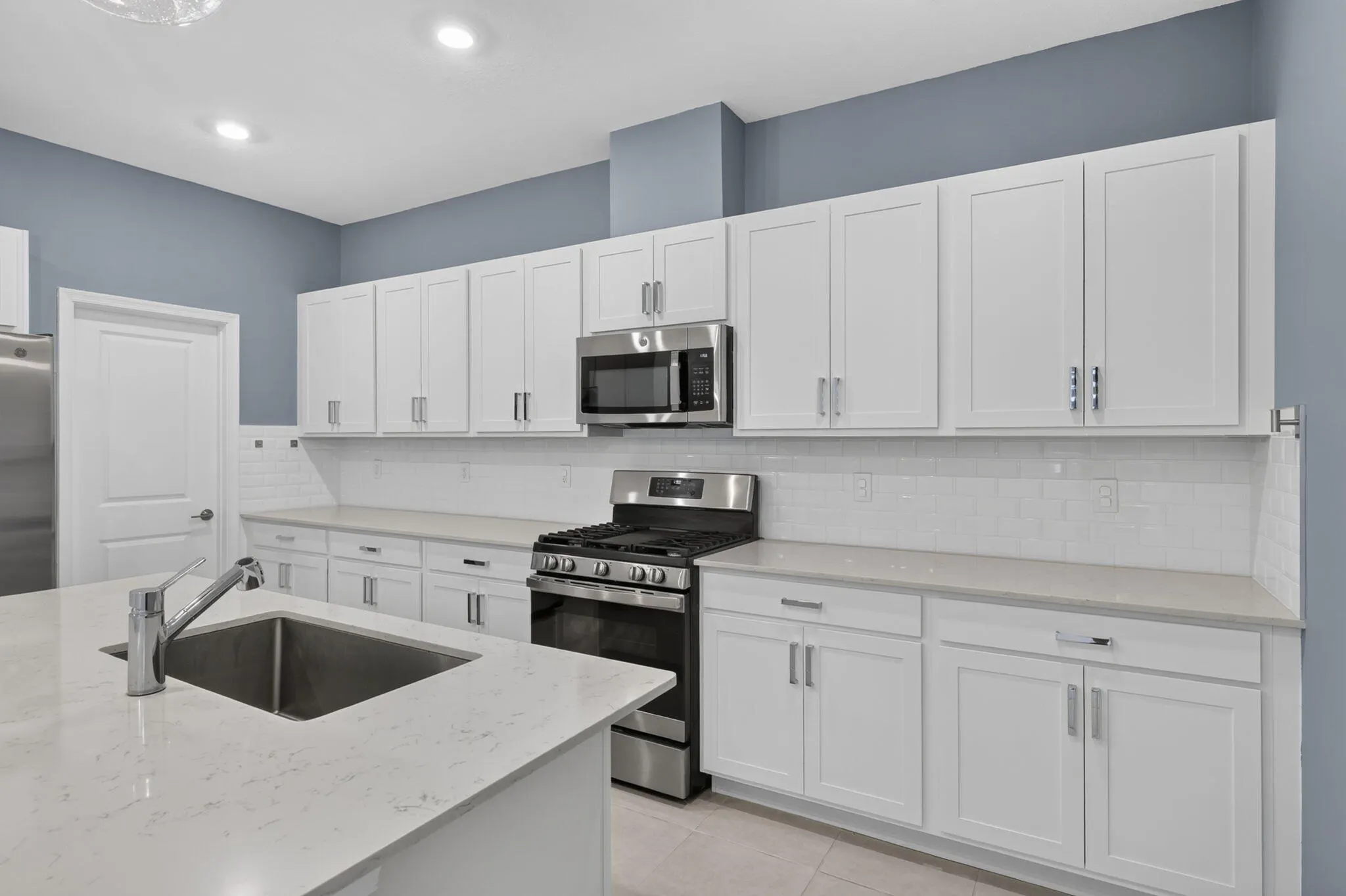 1243 TANGLED ORCHARD Trace