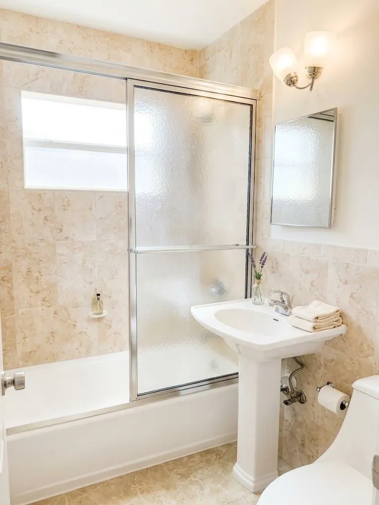 2713 NE 33rd Avenue #2