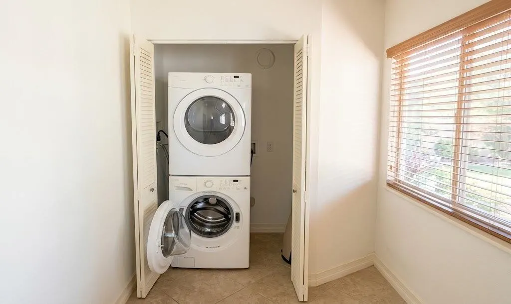 2713 NE 33rd Avenue #2