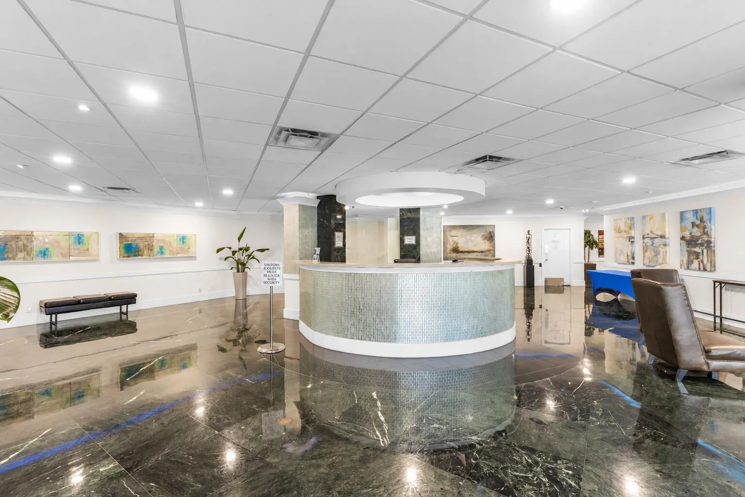 3700 GALT OCEAN Drive #815