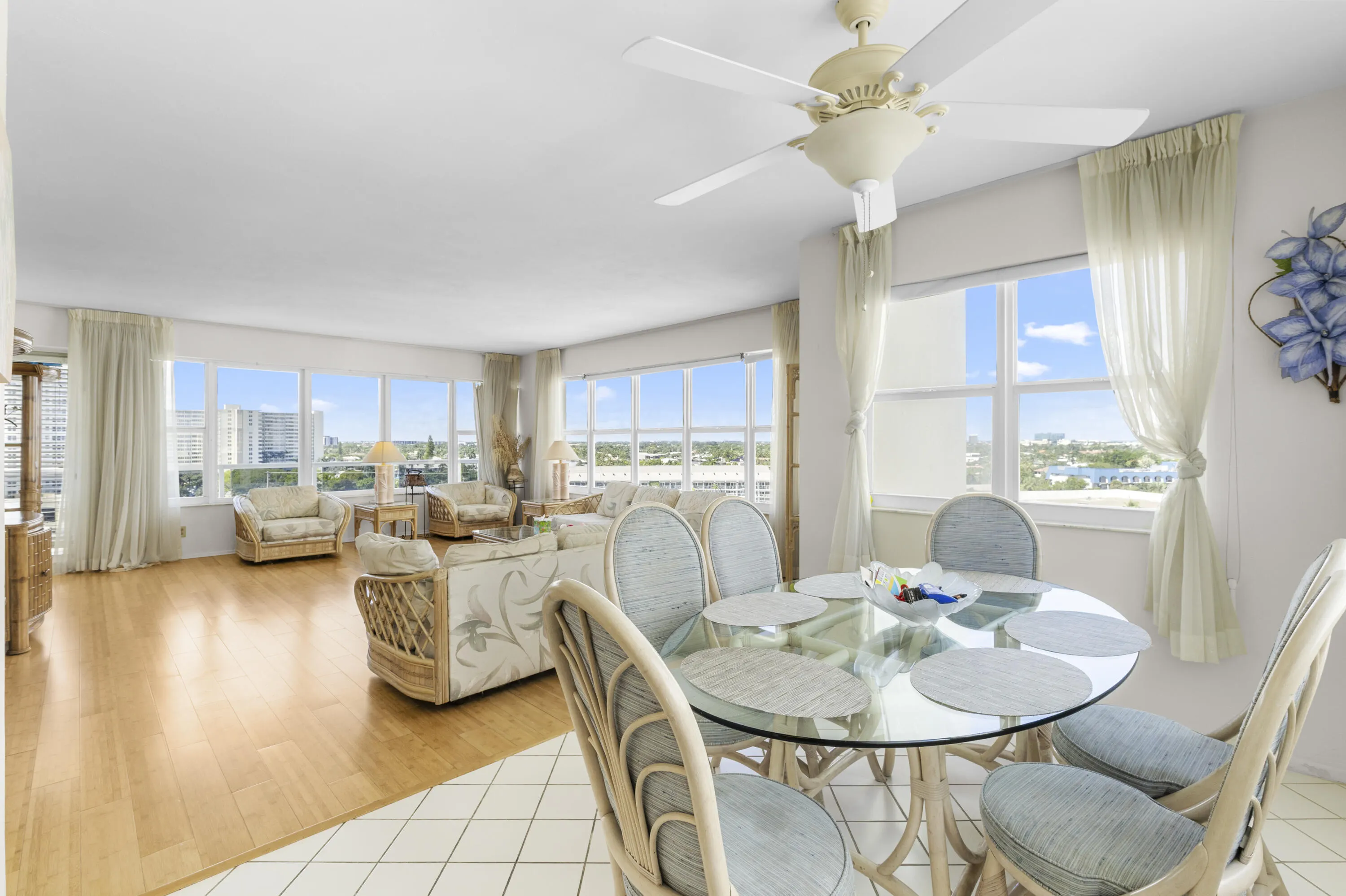 3700 GALT OCEAN Drive #815