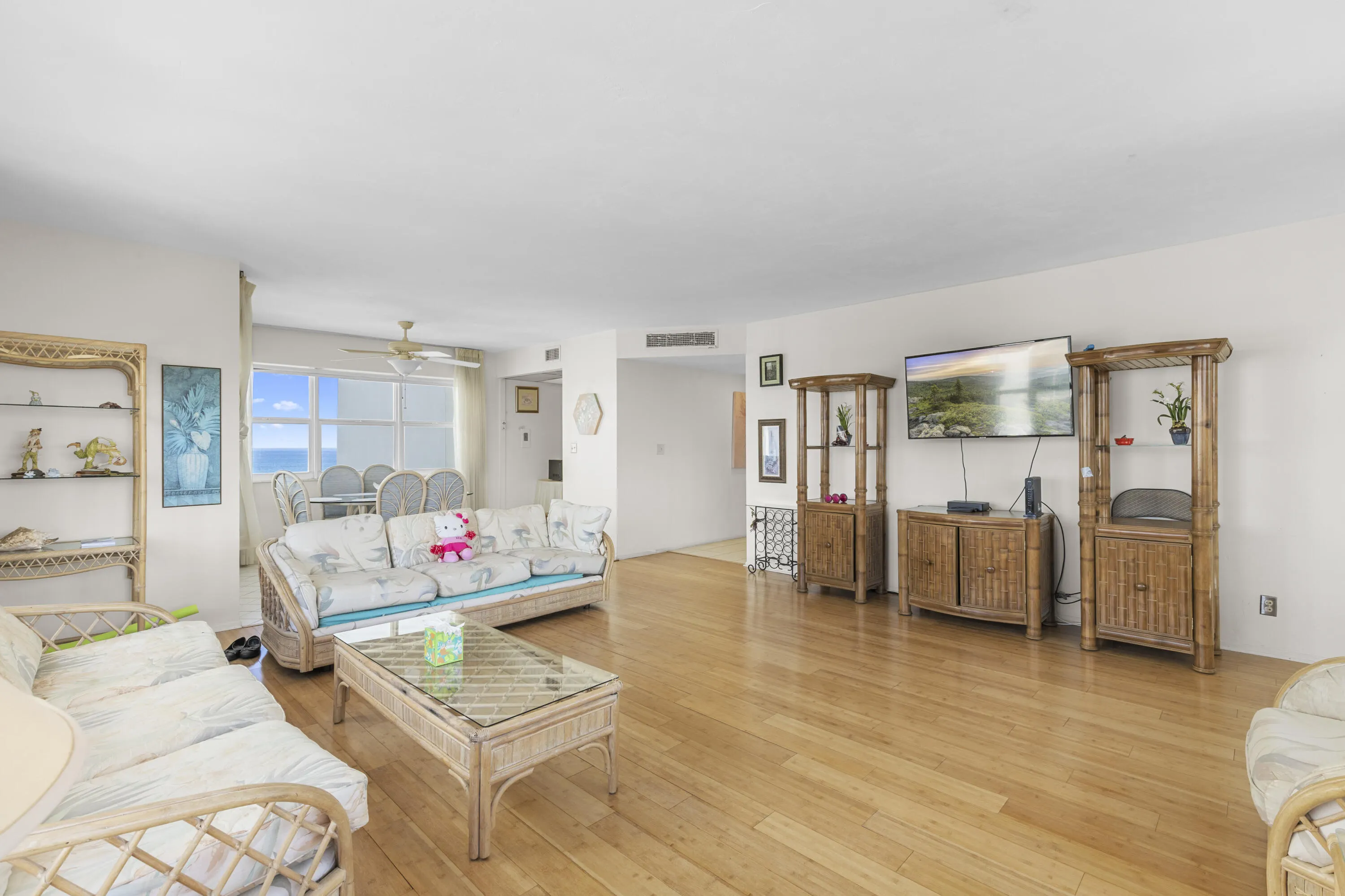 3700 GALT OCEAN Drive #815