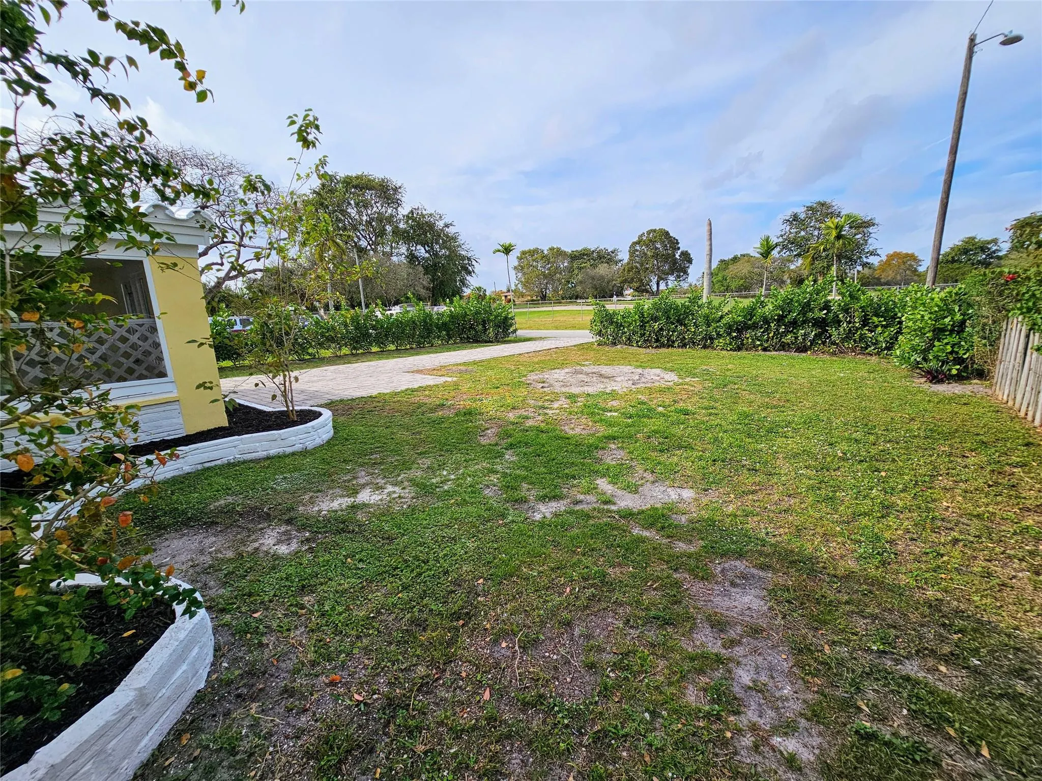 2040 NE 174TH Street