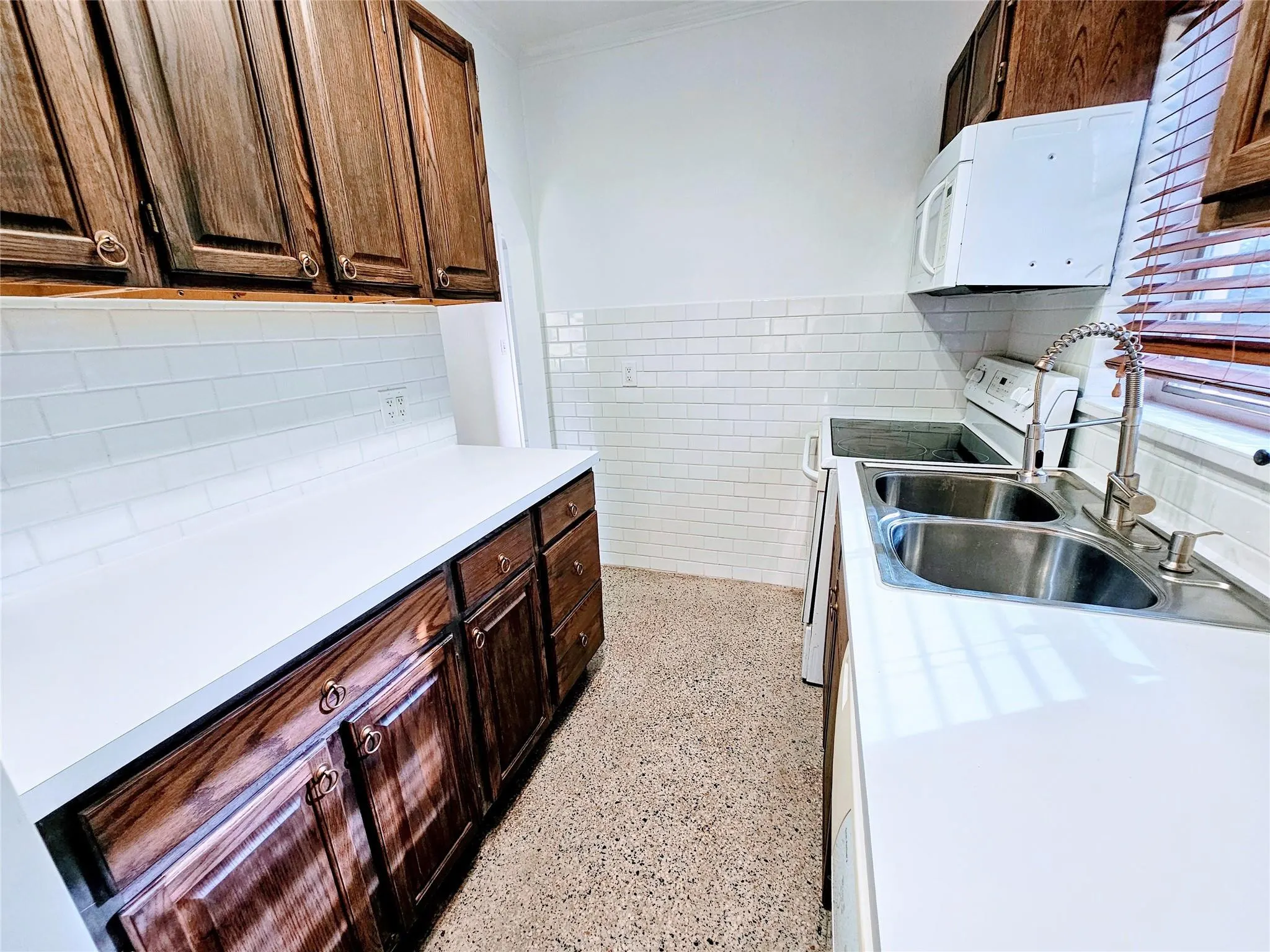 2040 NE 174TH Street