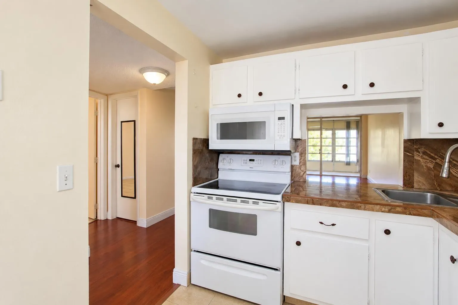 6070 NW 64TH Avenue NW #204