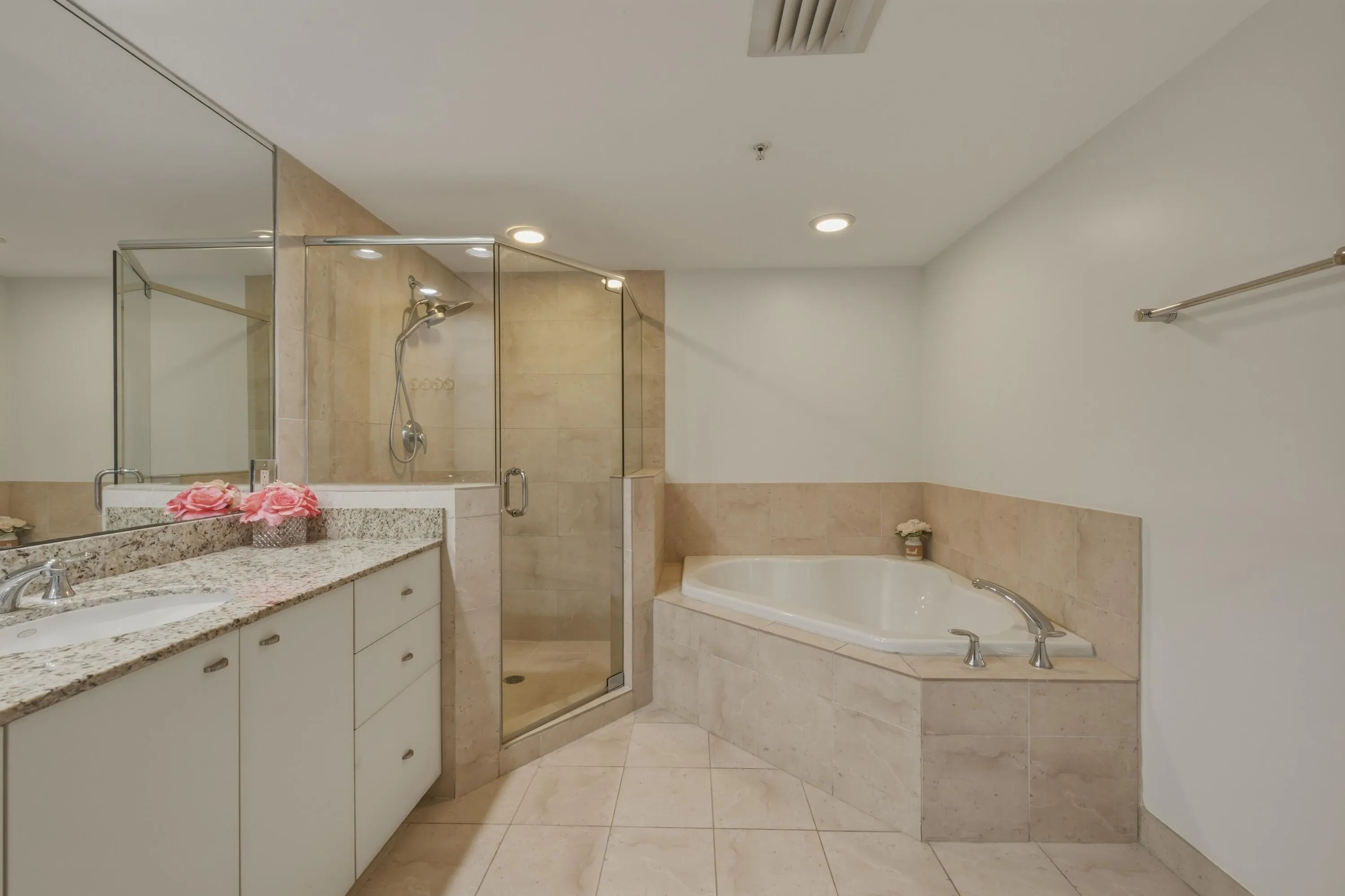 600 W Las Olas Boulevard #806S