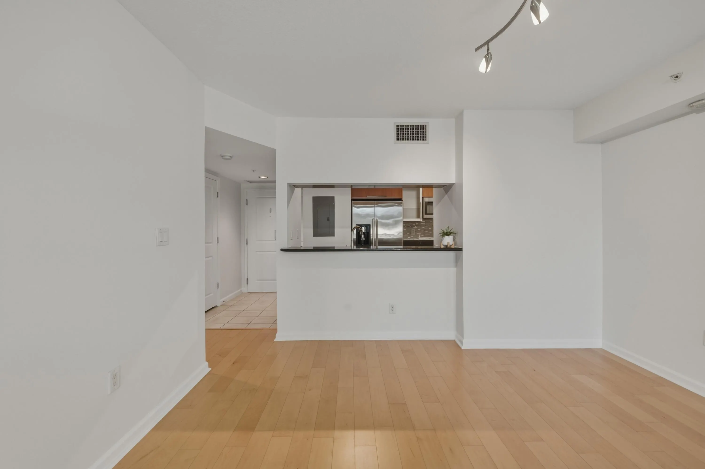 600 W Las Olas Boulevard #806S