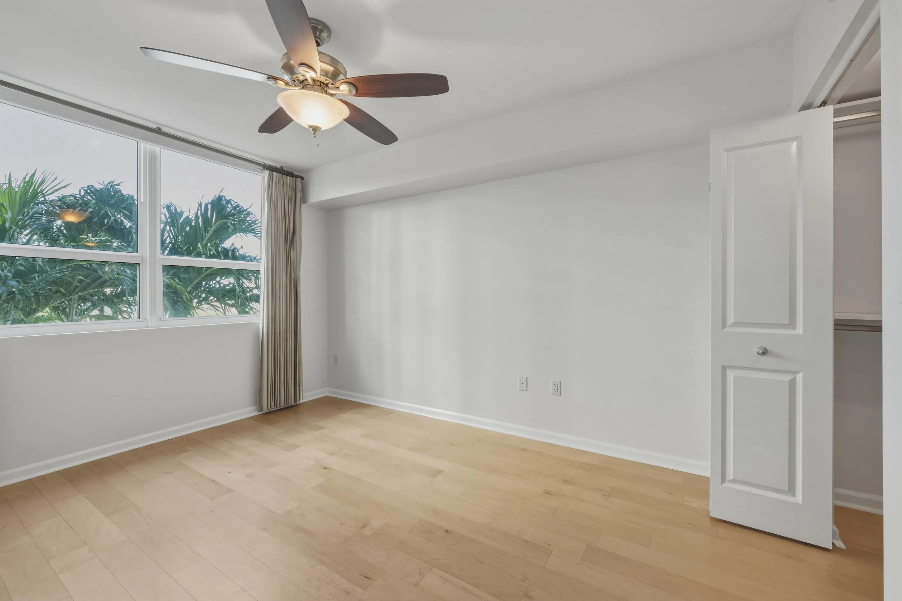 600 W Las Olas Boulevard #806S
