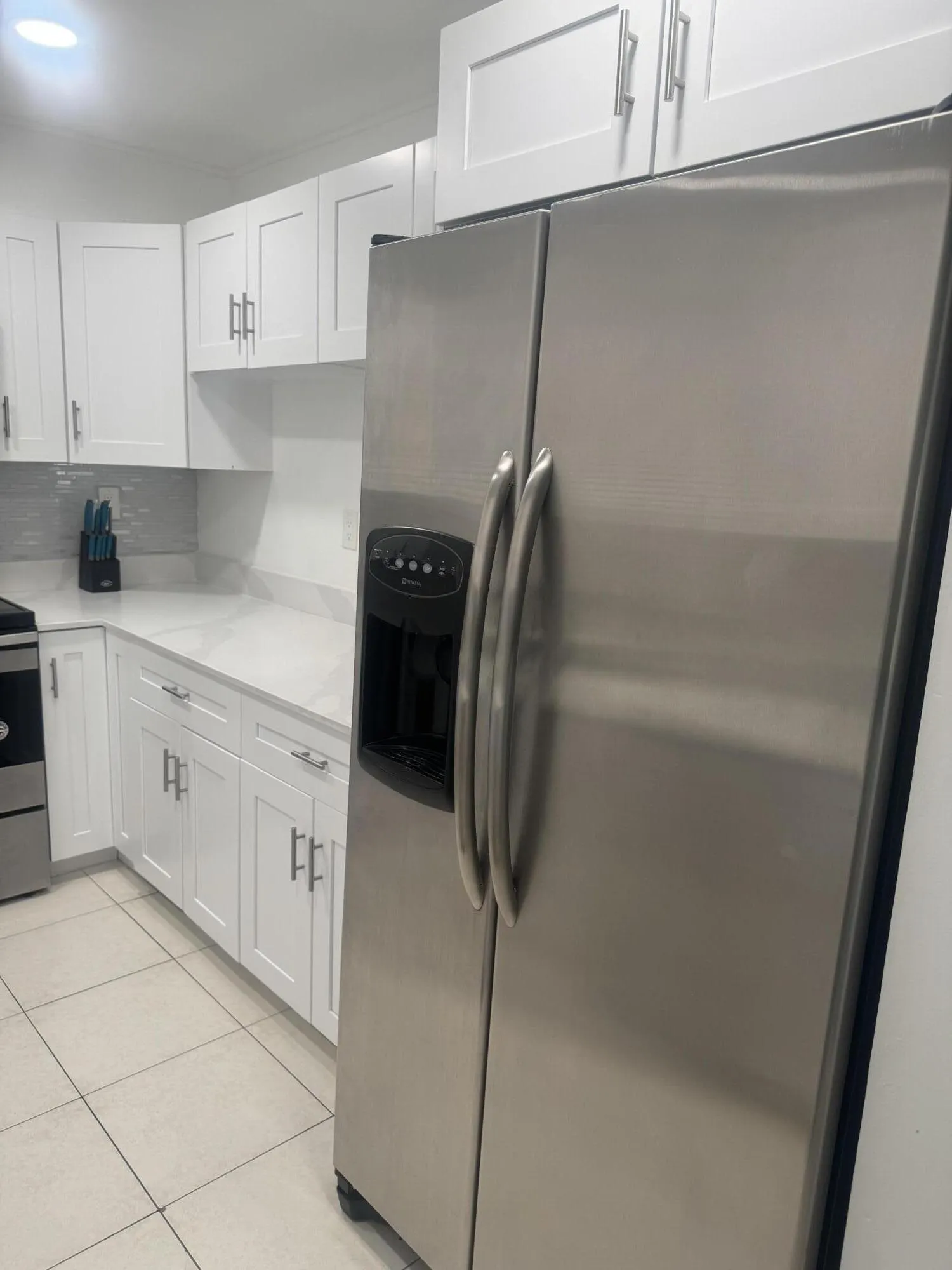 456 N LAUREL Drive #1507