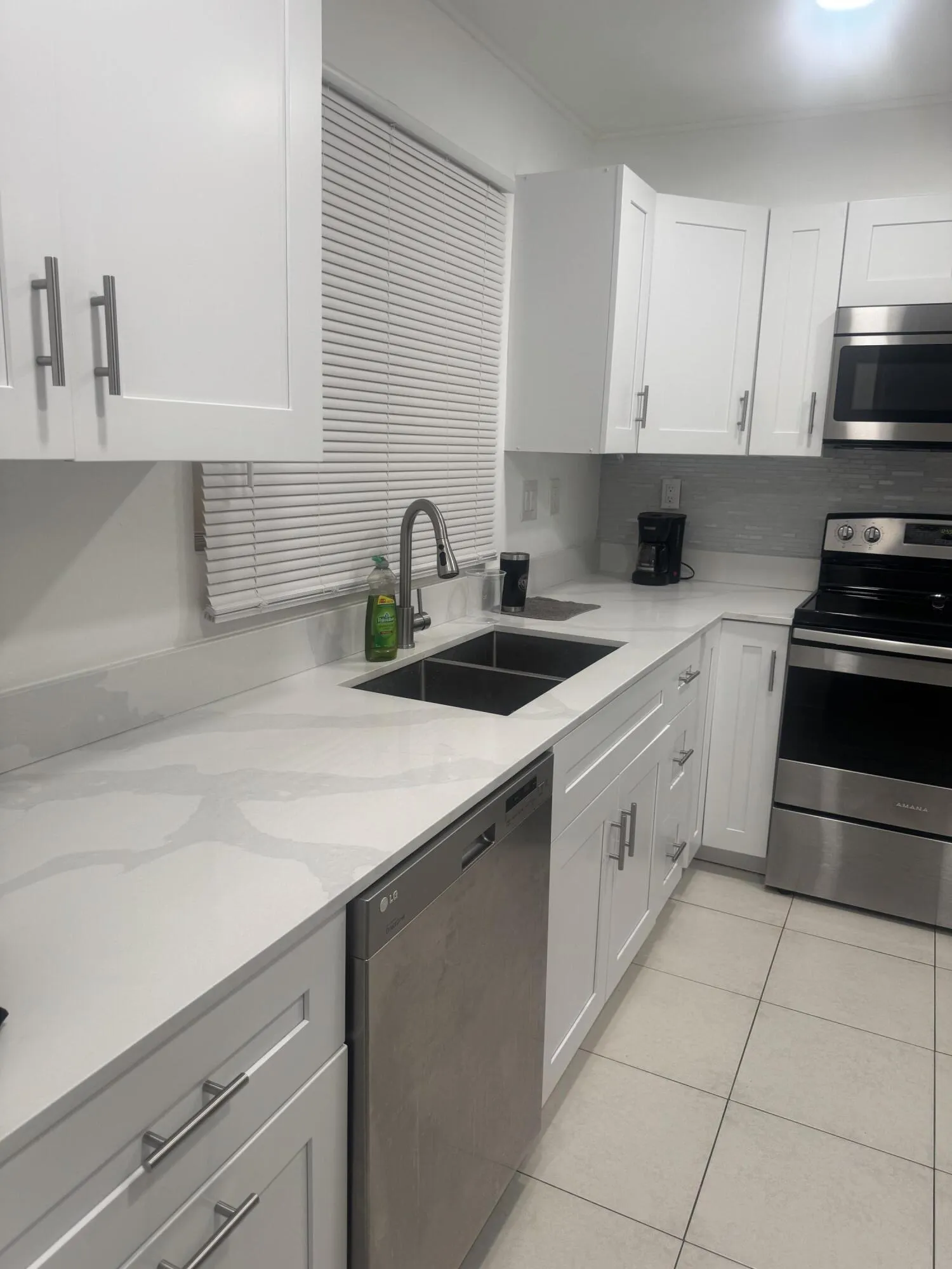 456 N LAUREL Drive #1507