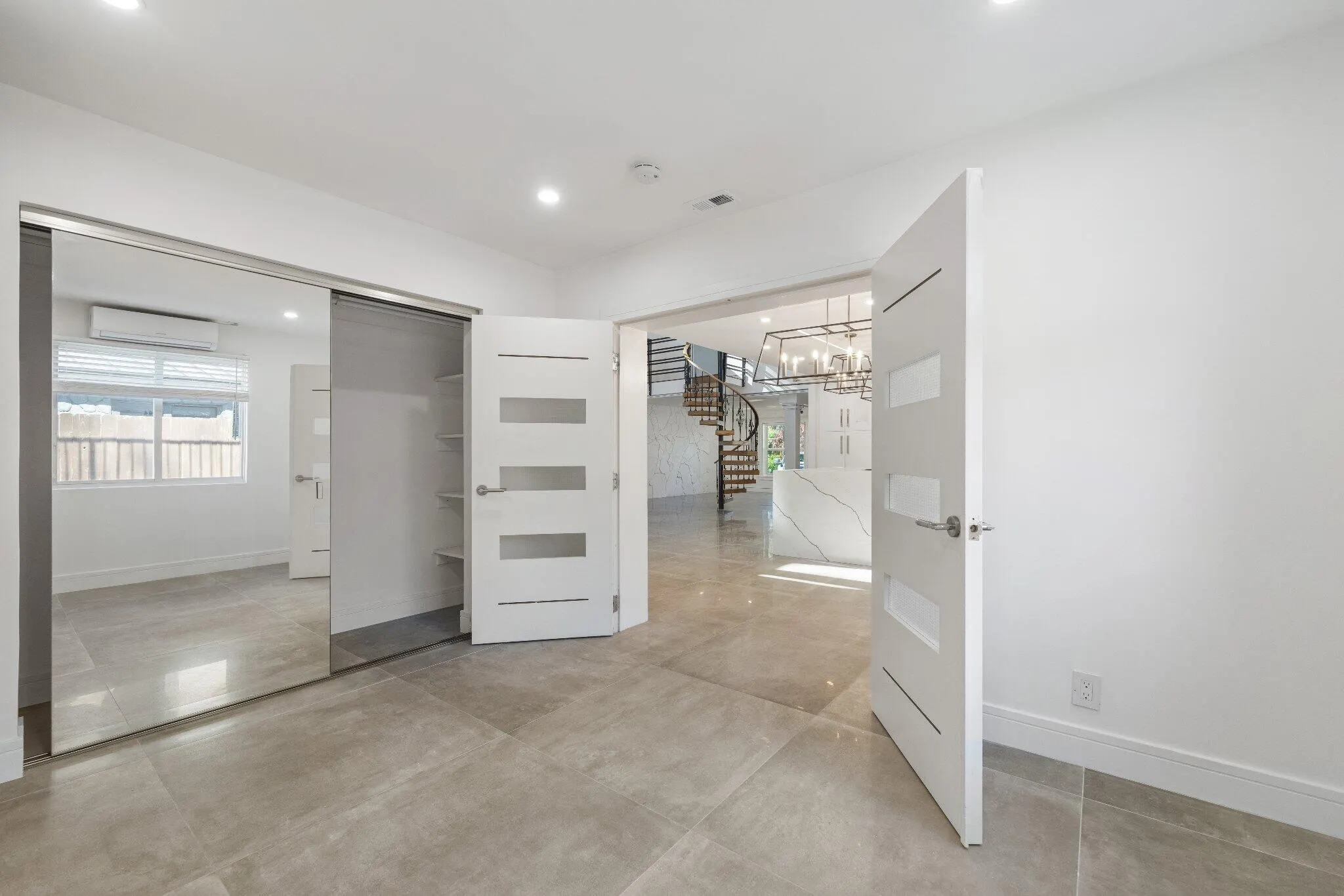 33 OREGON Lane