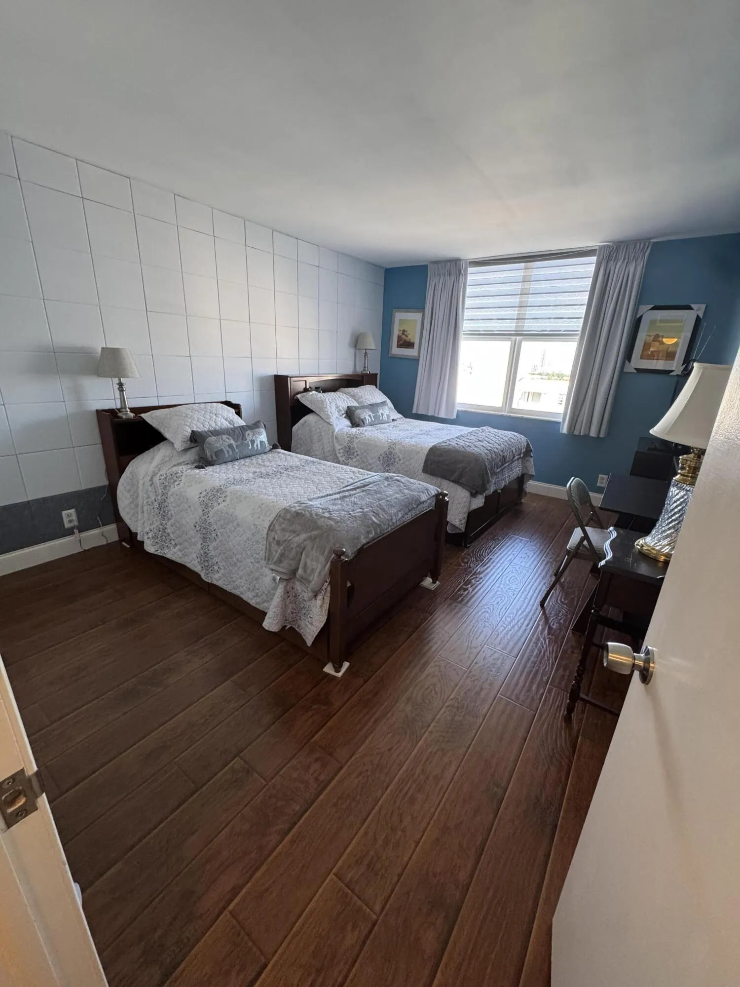 427 GOLDEN ISLES #9G