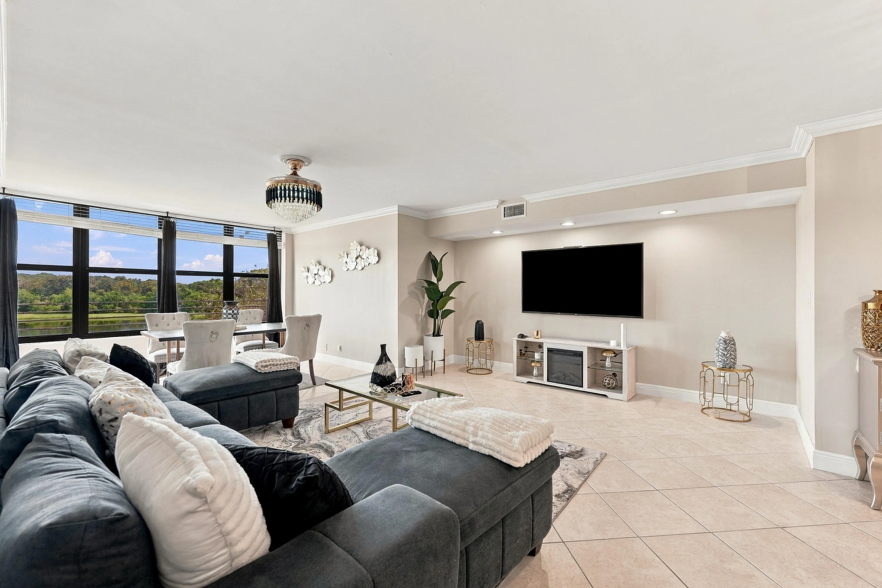 2766 Carambola Circle S #305