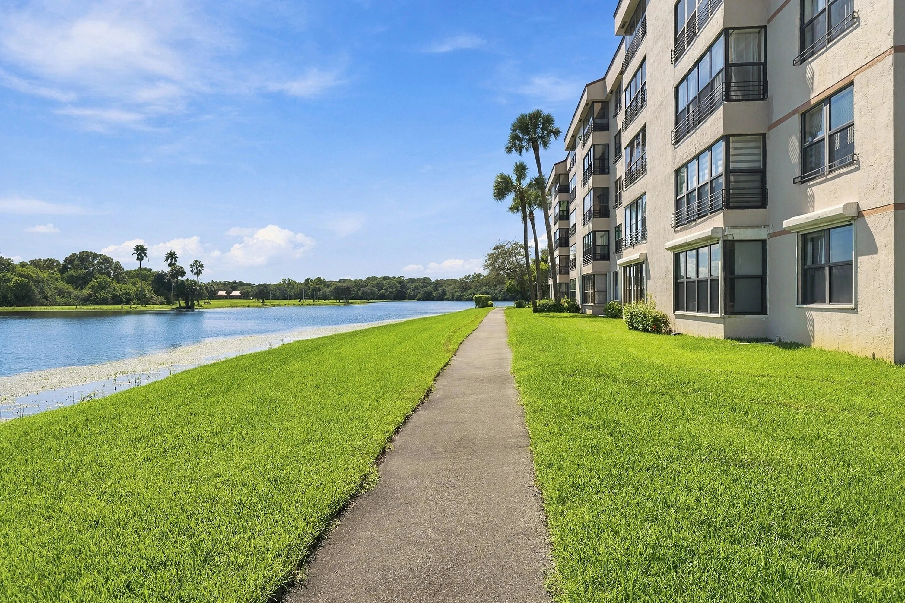 2766 Carambola Circle S #305