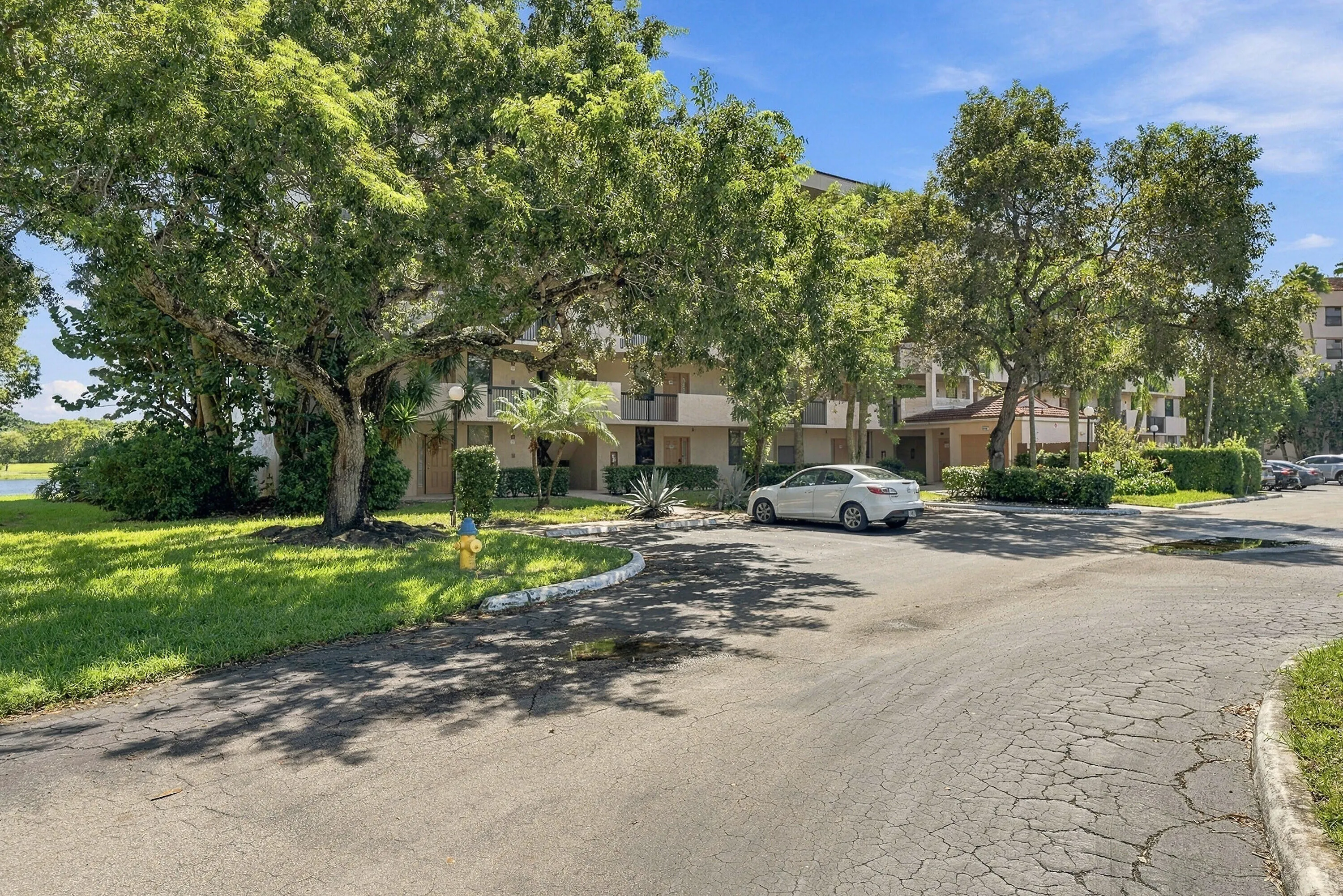 2766 Carambola Circle S #305