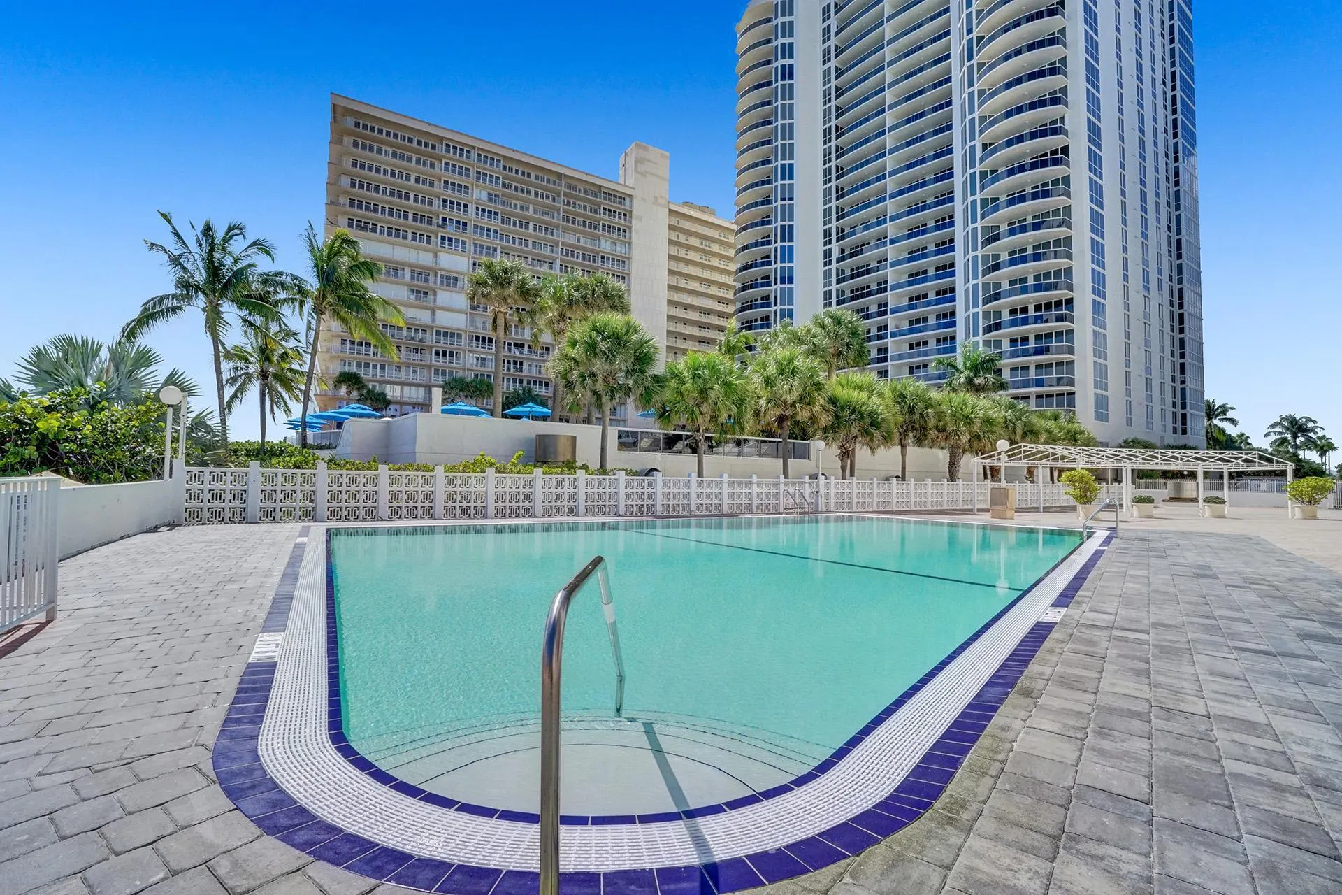 4250 Galt Ocean Drive #4P