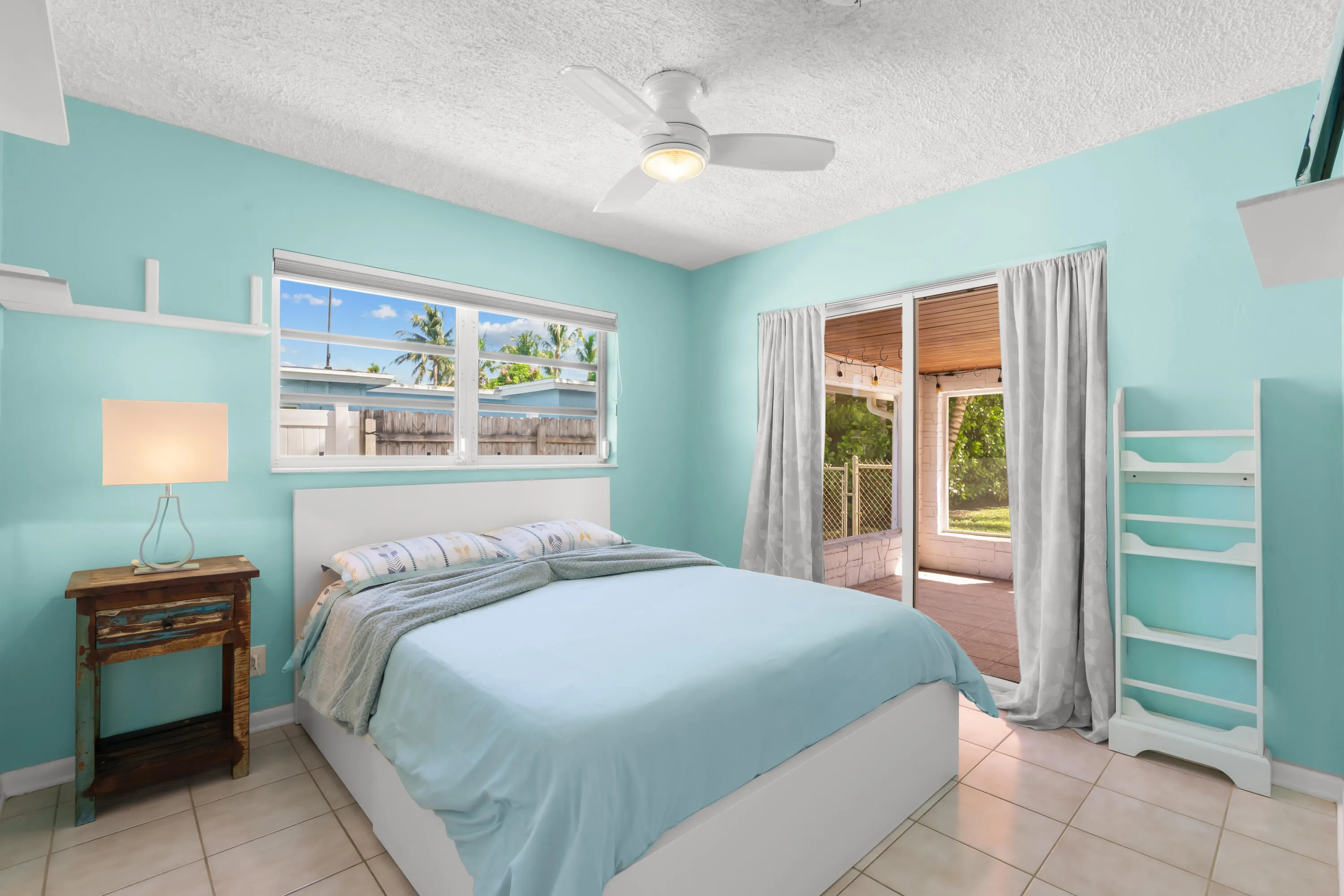 214 NE 28TH Road