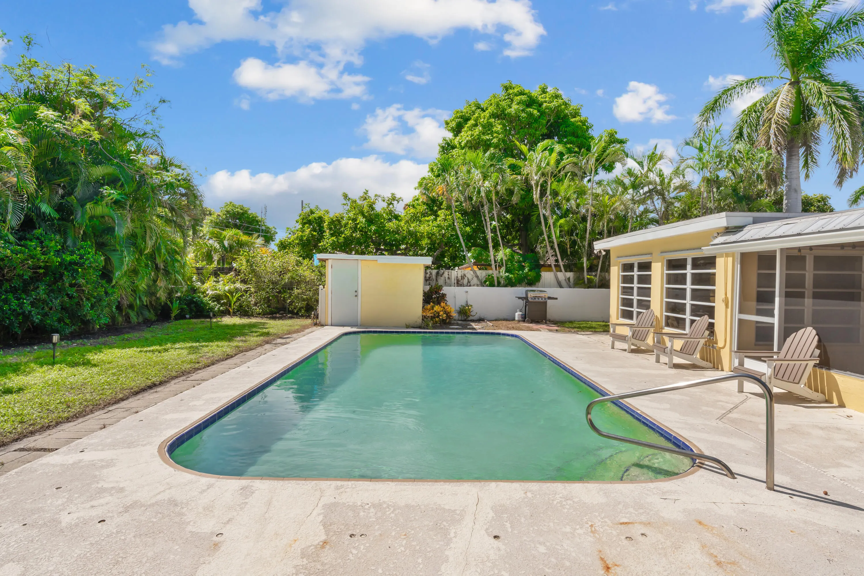 214 NE 28TH Road