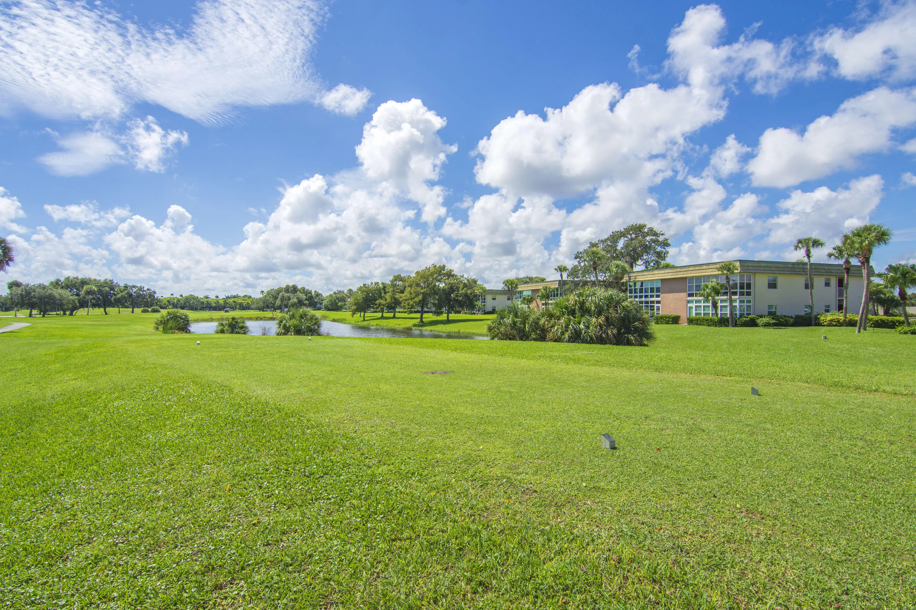 36 VISTA GARDENS Trail #202