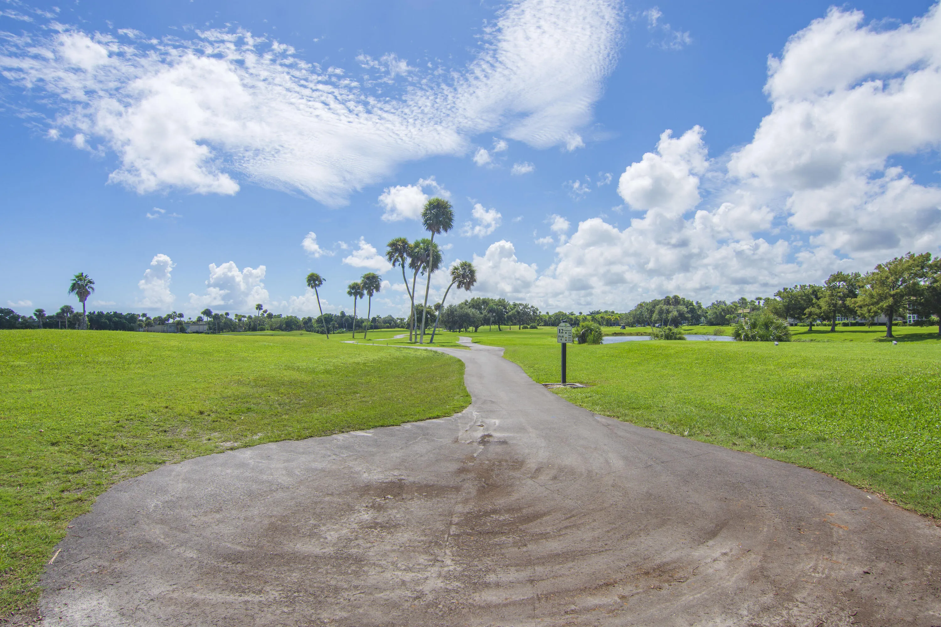 36 VISTA GARDENS Trail #202