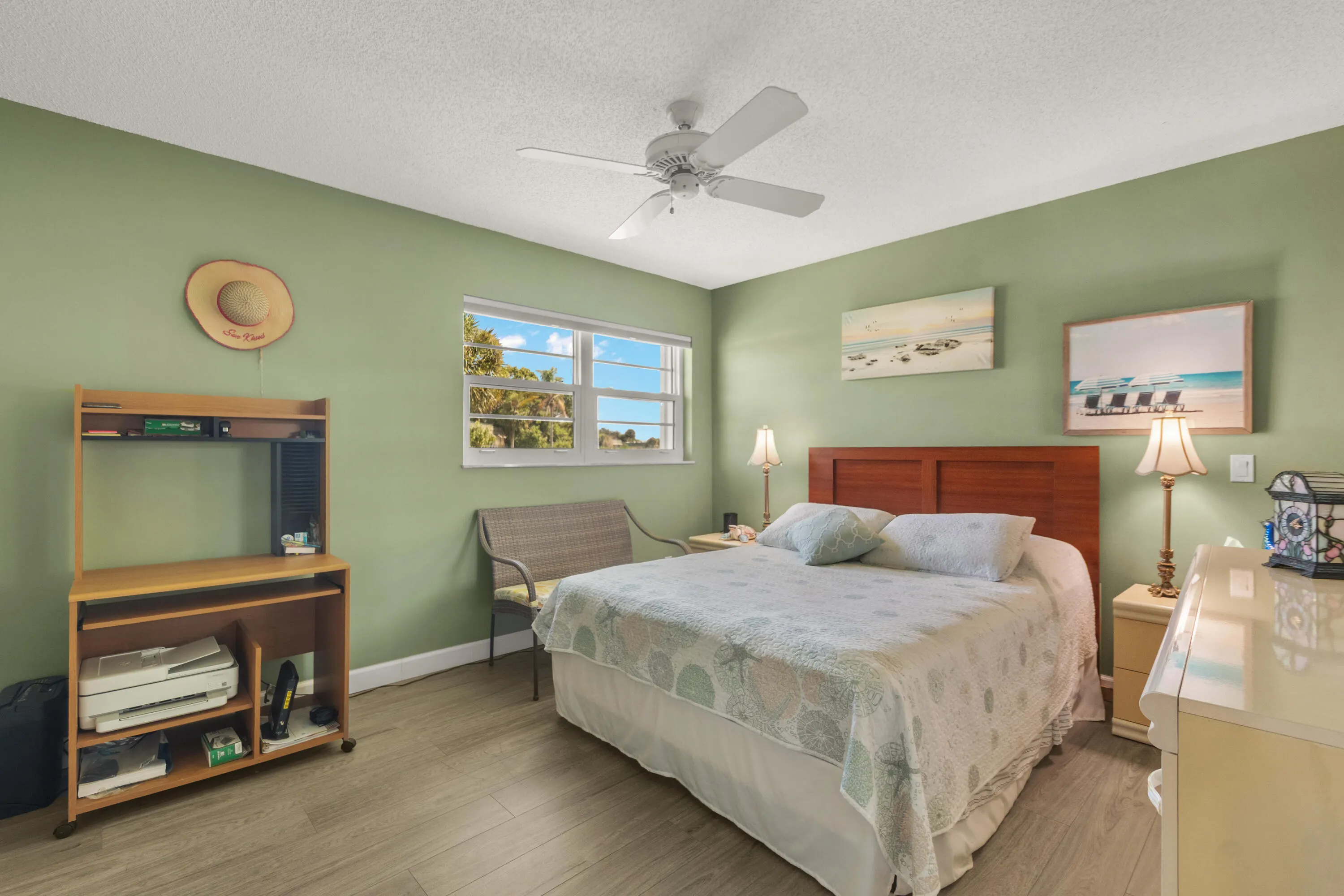 36 VISTA GARDENS Trail #202