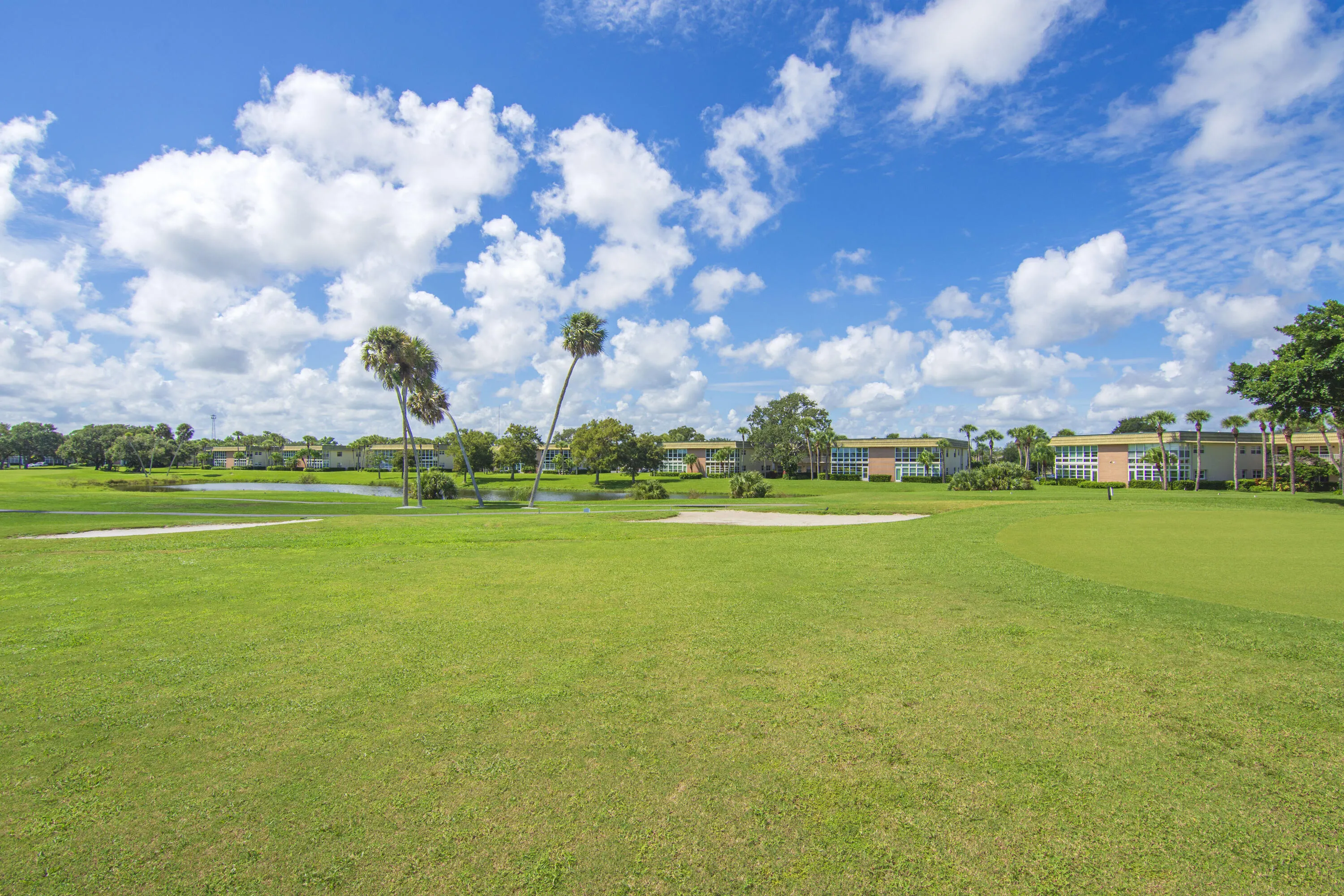 36 VISTA GARDENS Trail #202