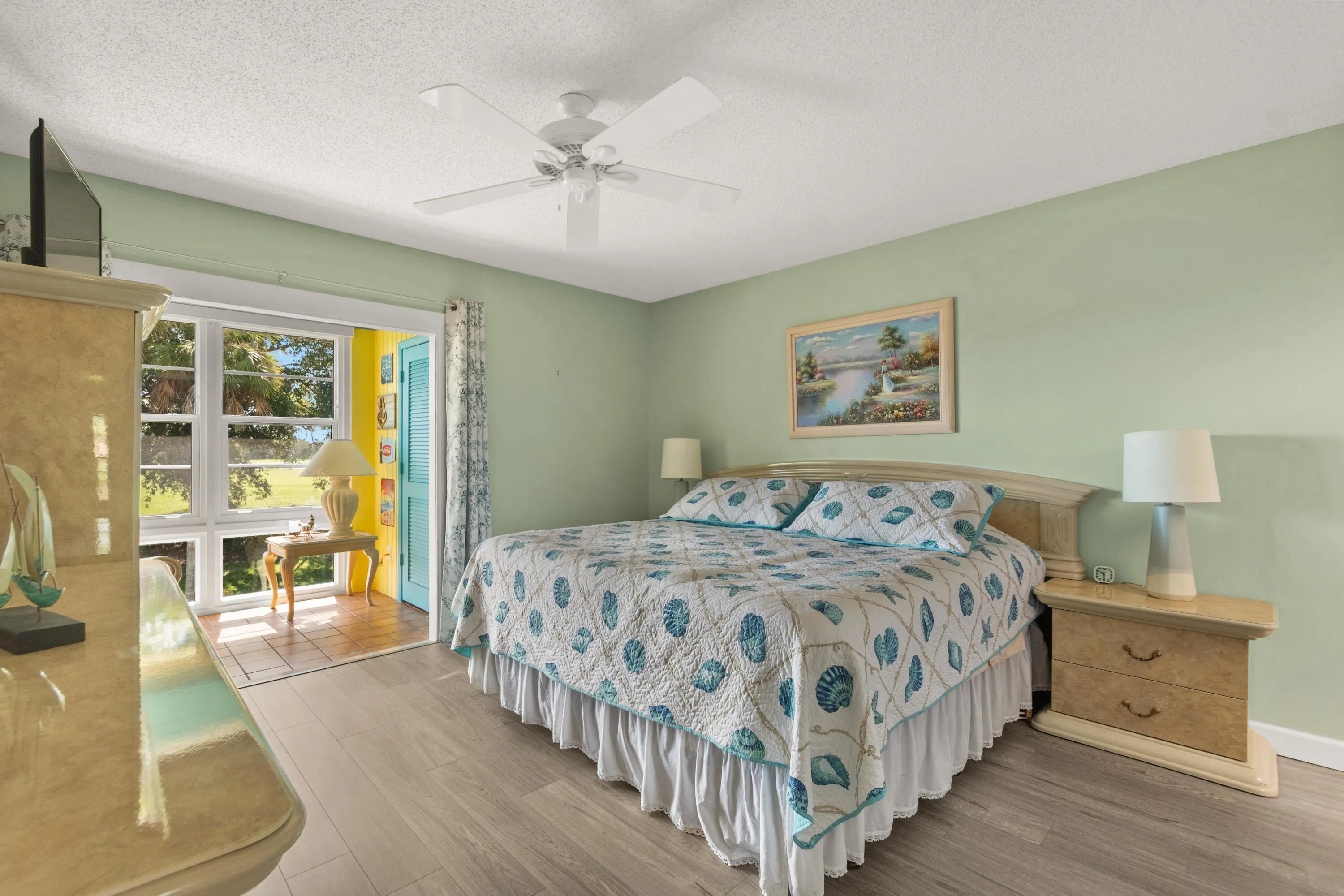 36 VISTA GARDENS Trail #202