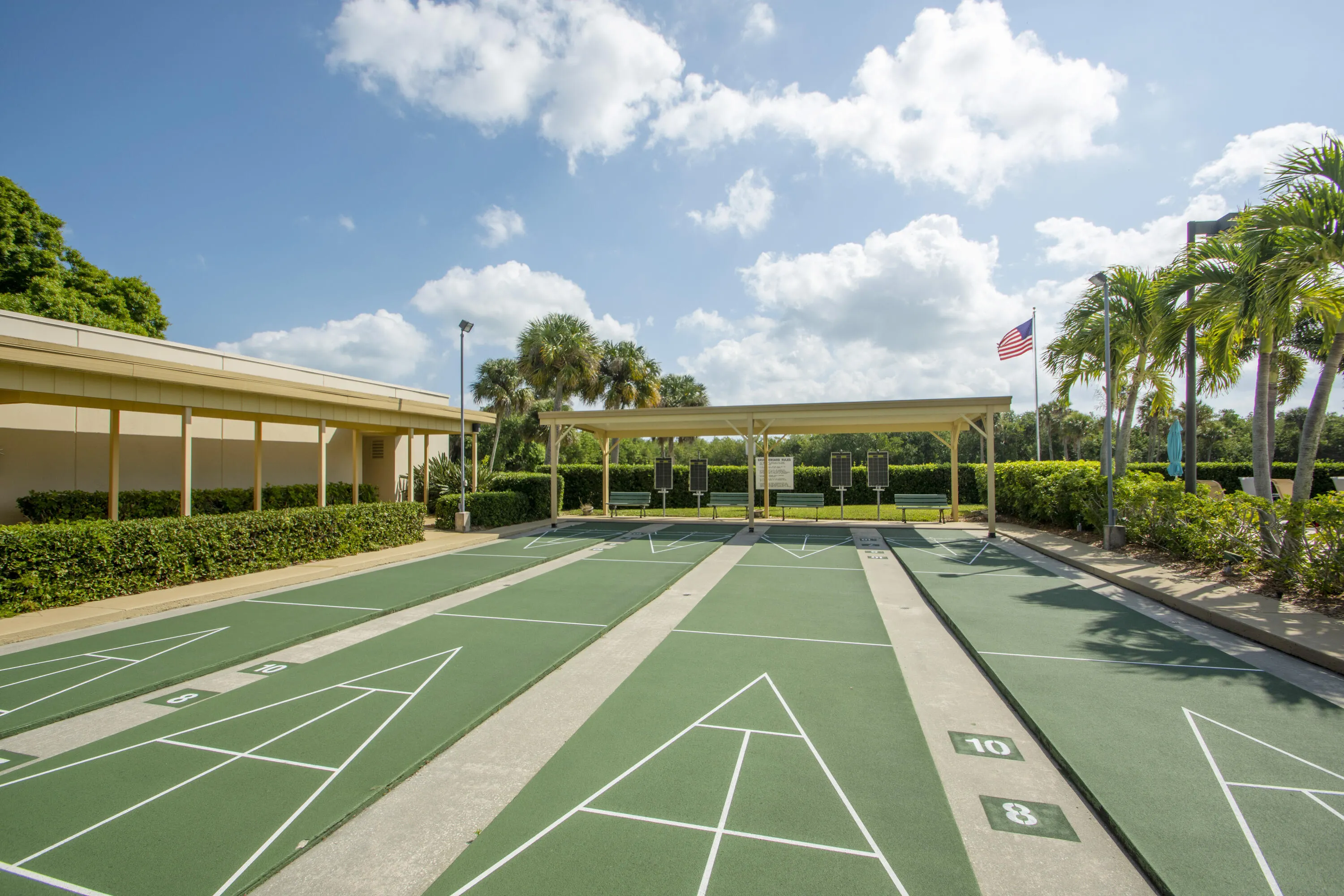 36 VISTA GARDENS Trail #202