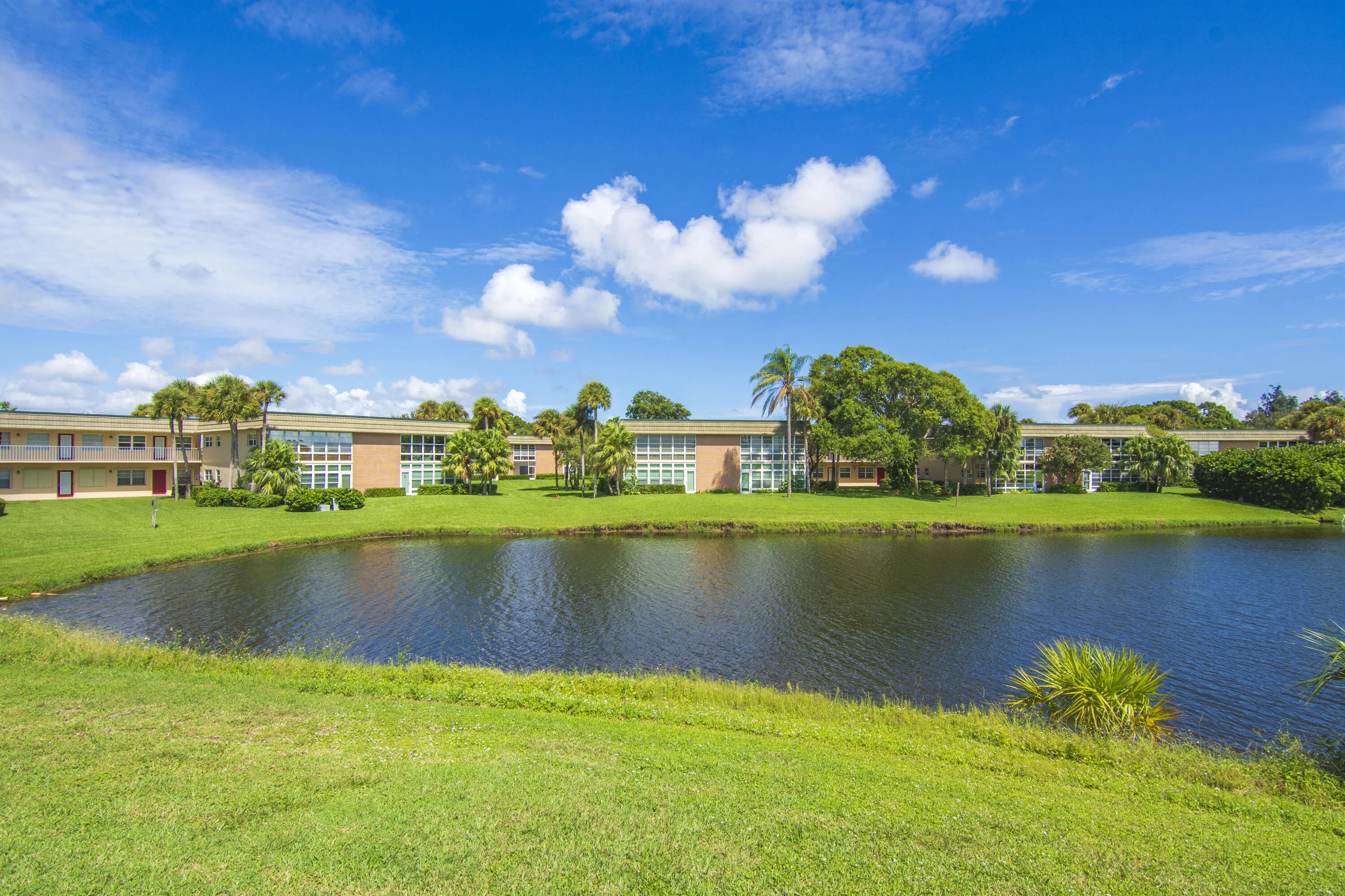 36 VISTA GARDENS Trail #202