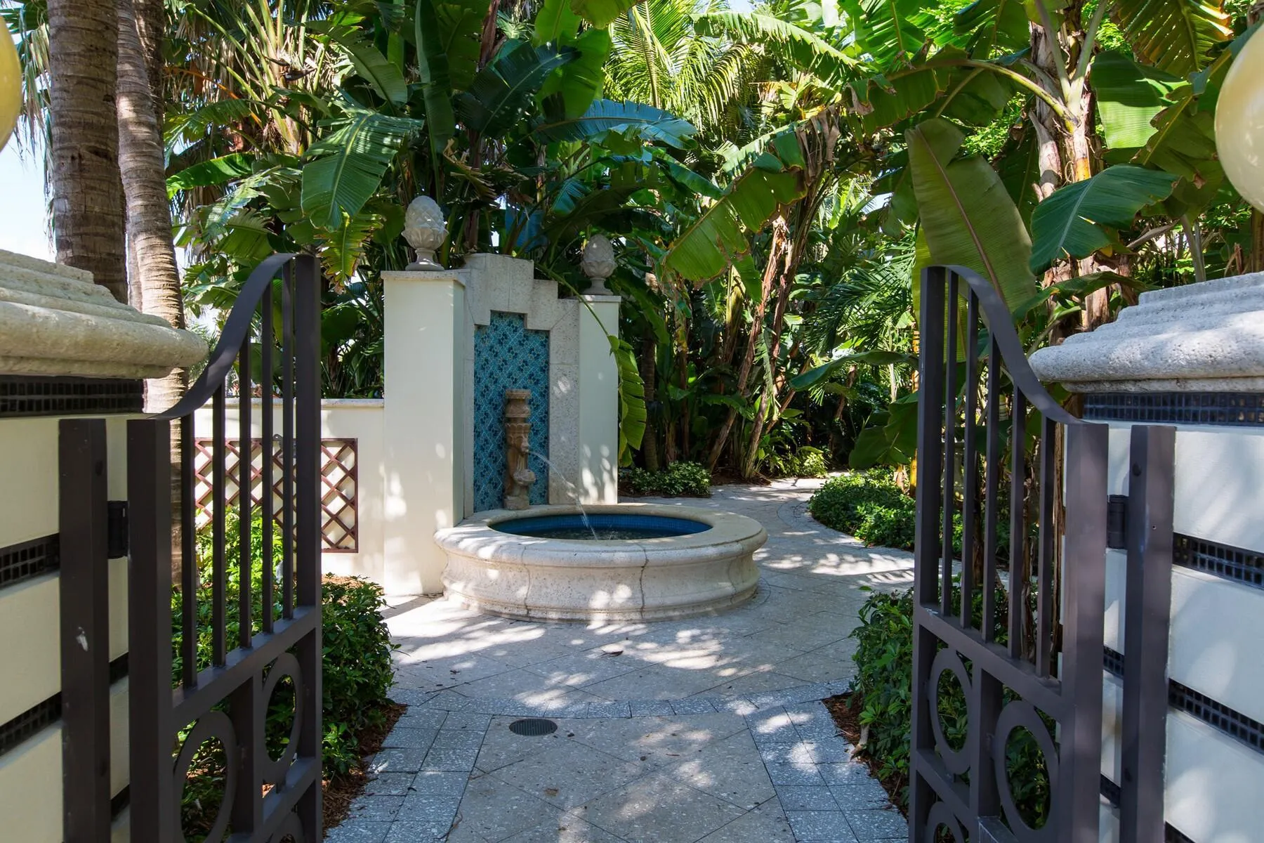 3500 Ocean Drive #323