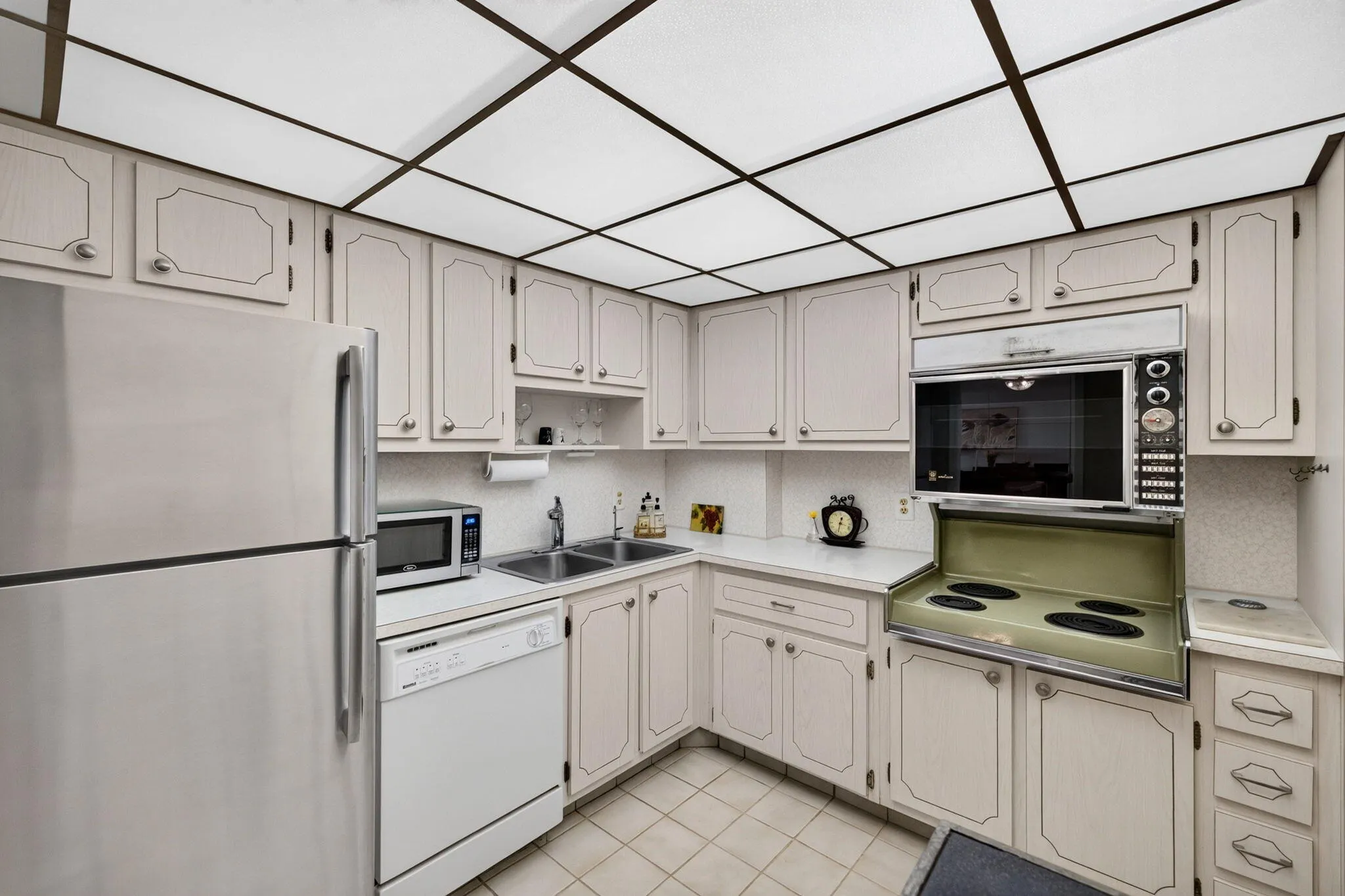 2000 S OCEAN Boulevard #3B
