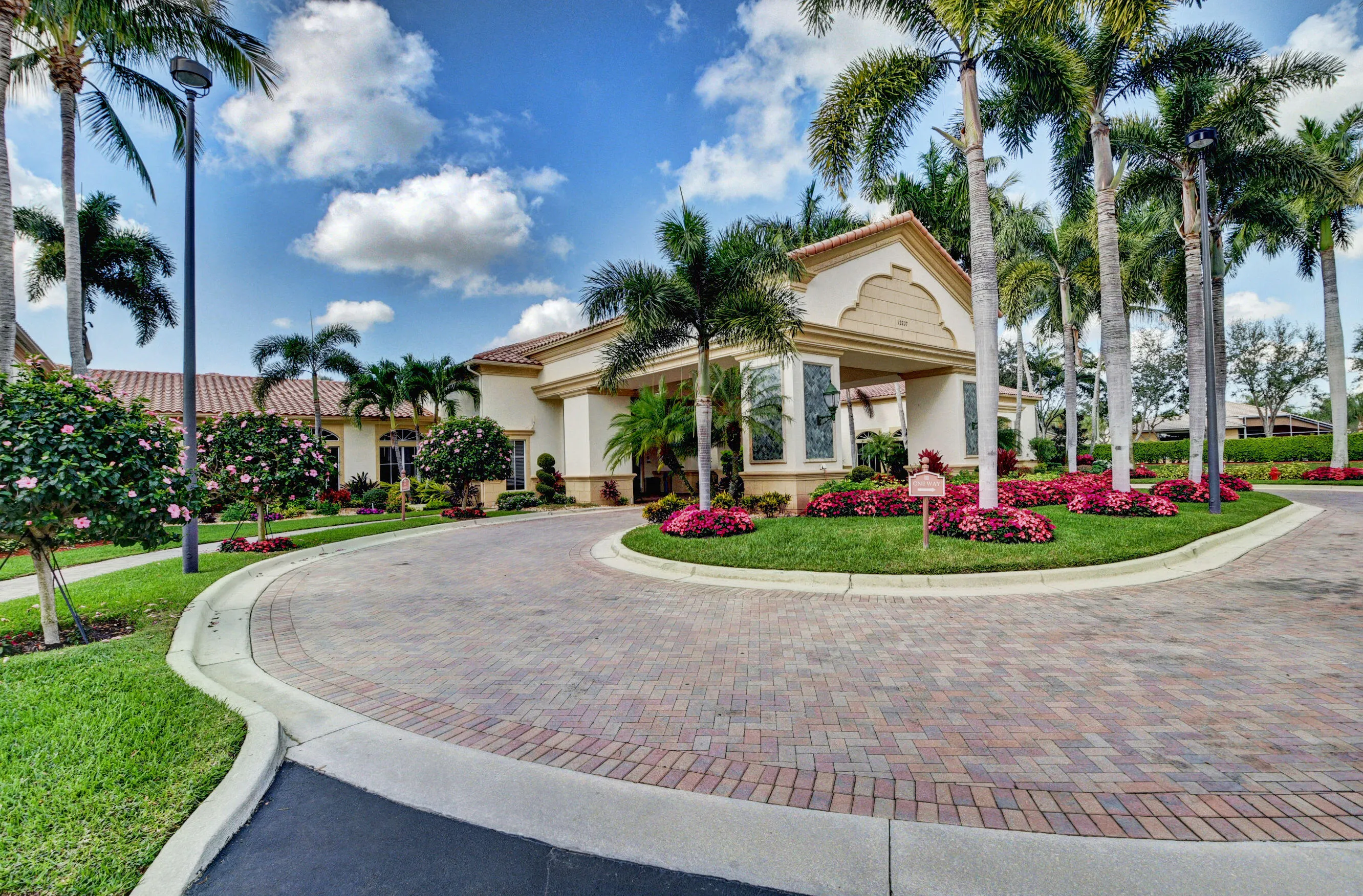 7575 New Holland Way