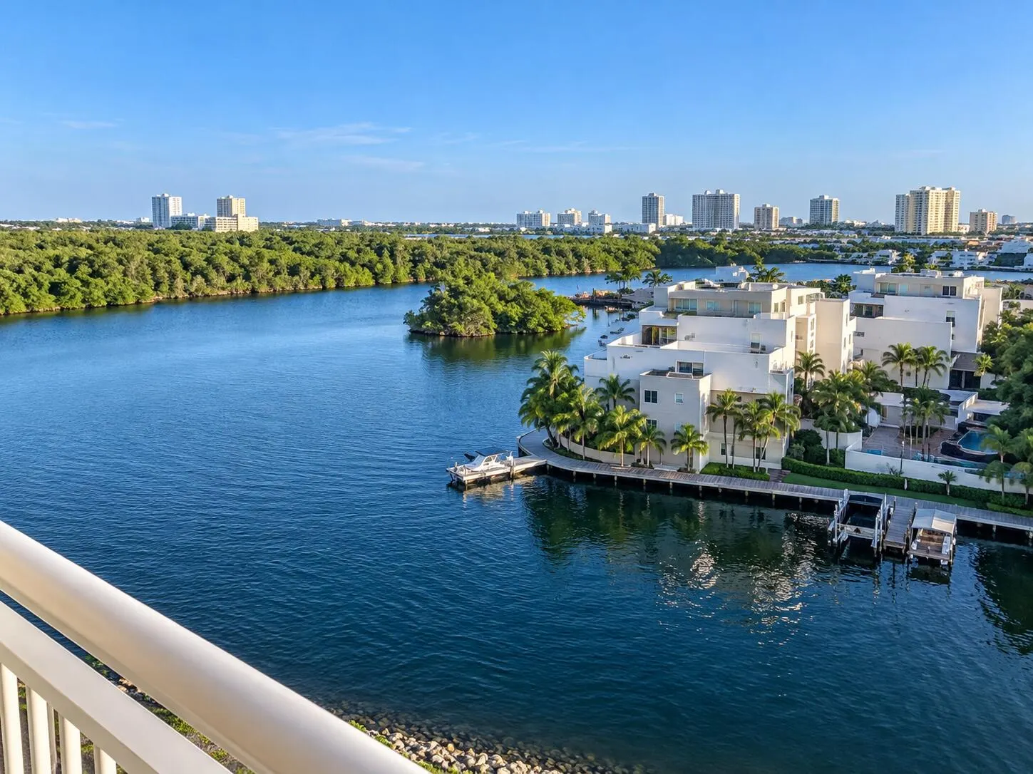 400 Kings Point Drive #1030